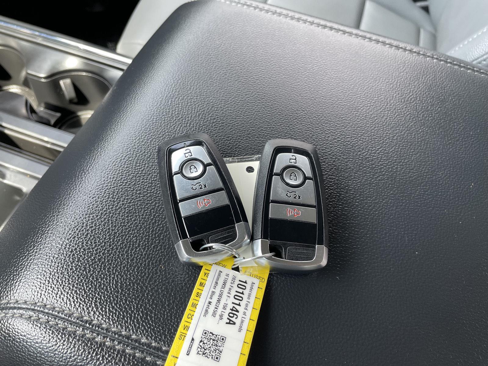Vehicle photo 41