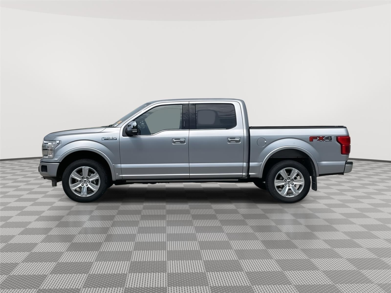 Vehicle photo 2