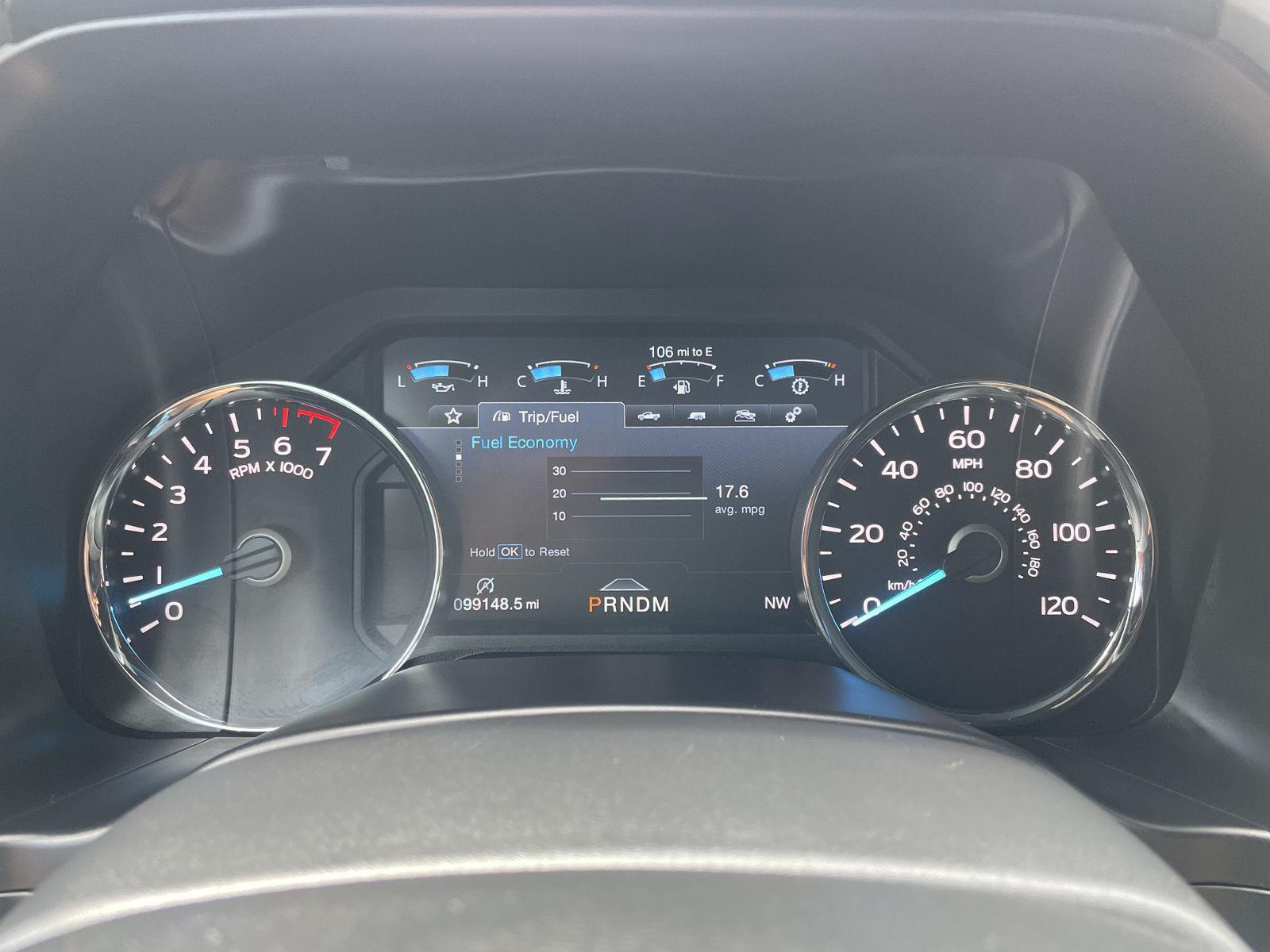Vehicle photo 15