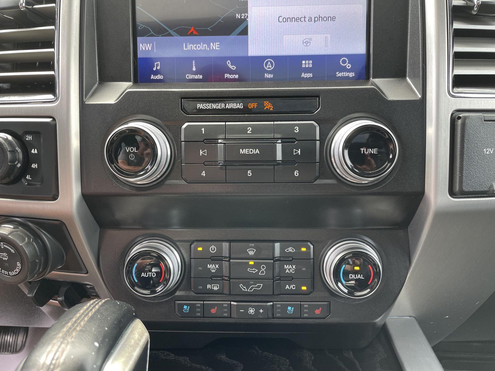 Vehicle photo 27
