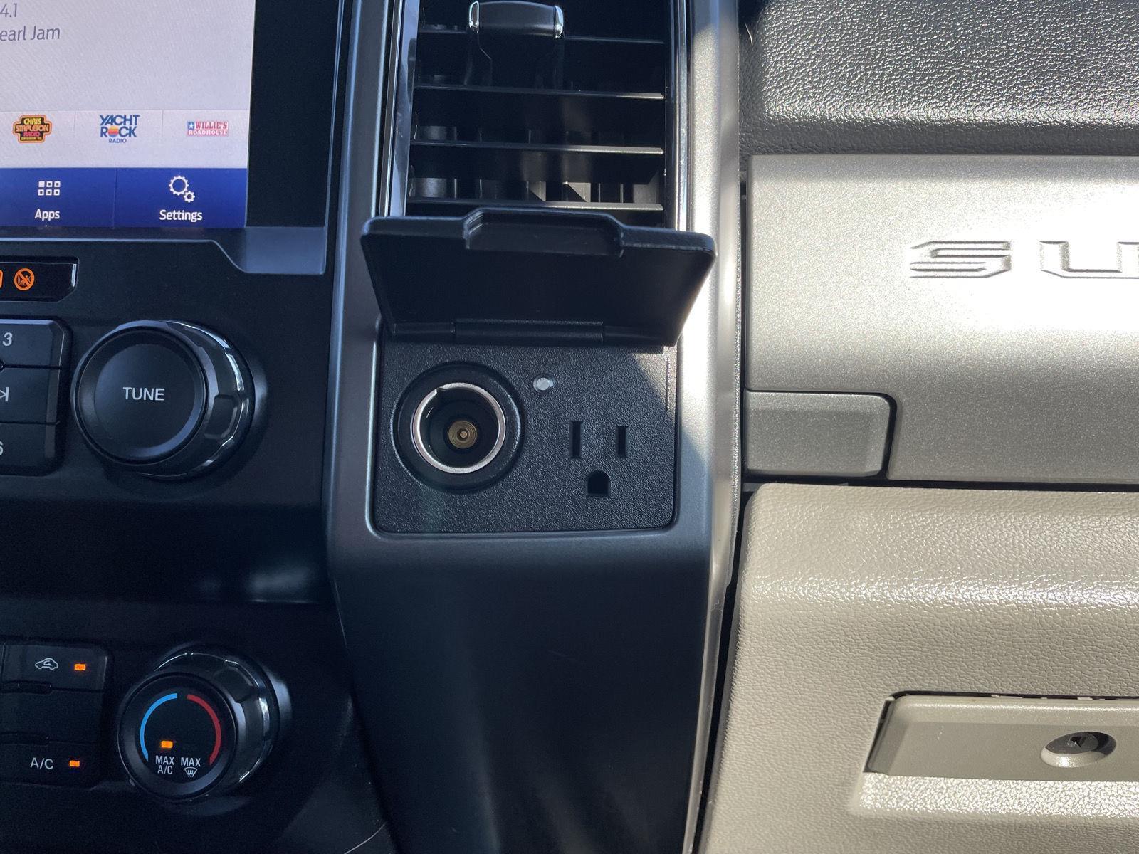 Vehicle photo 27