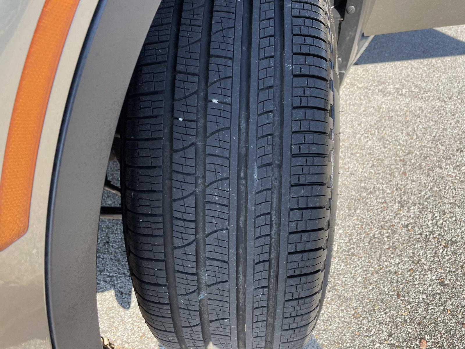 Vehicle photo 11