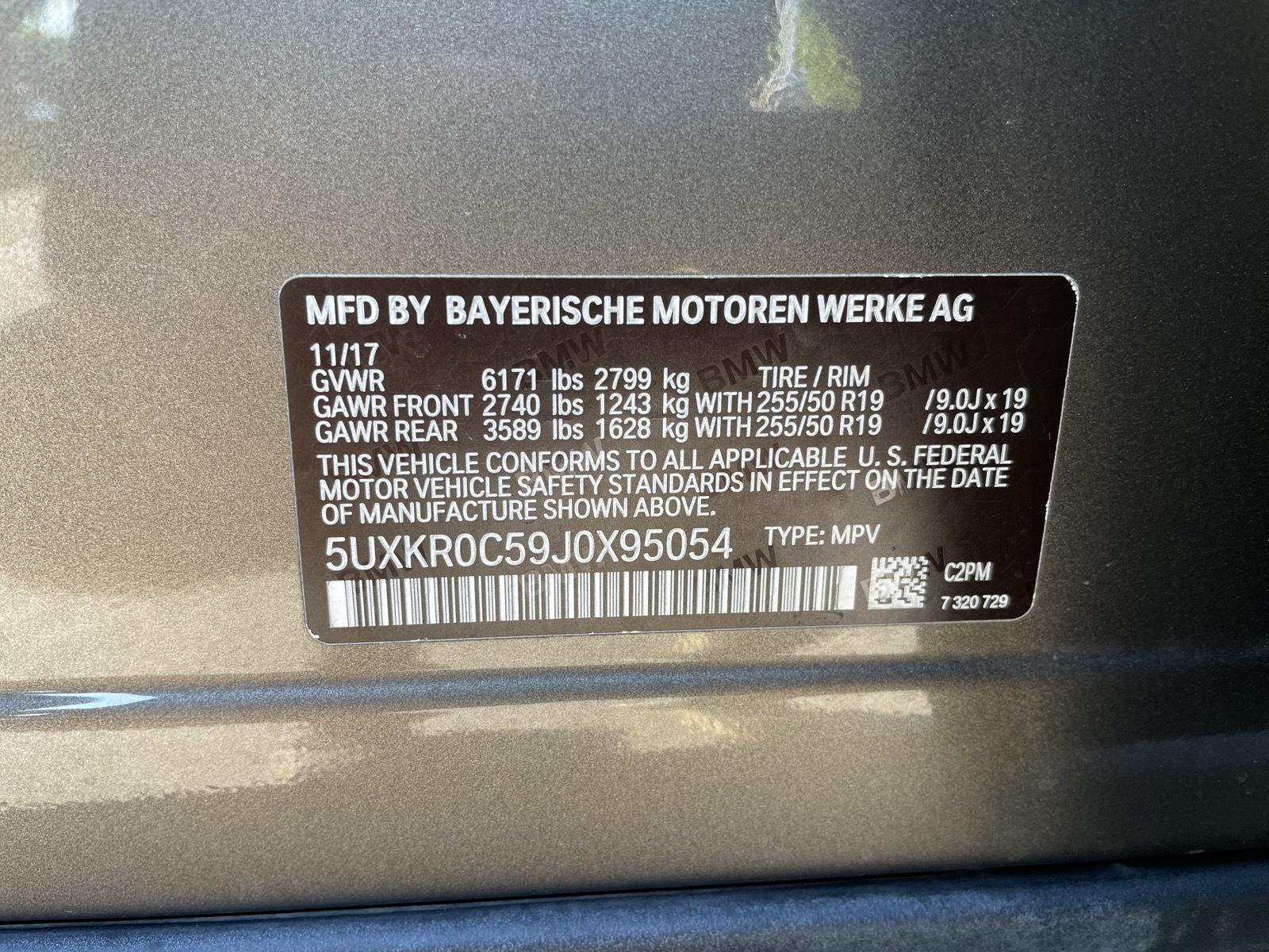 Vehicle photo 34