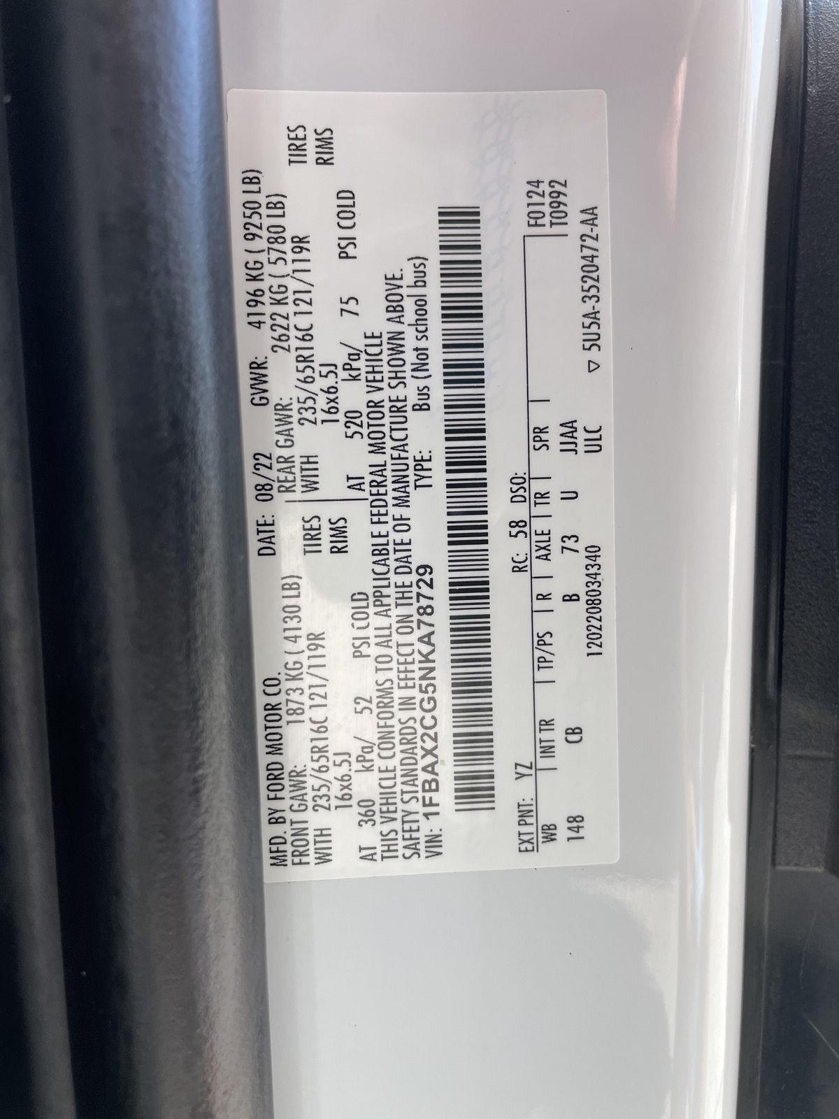Vehicle photo 29