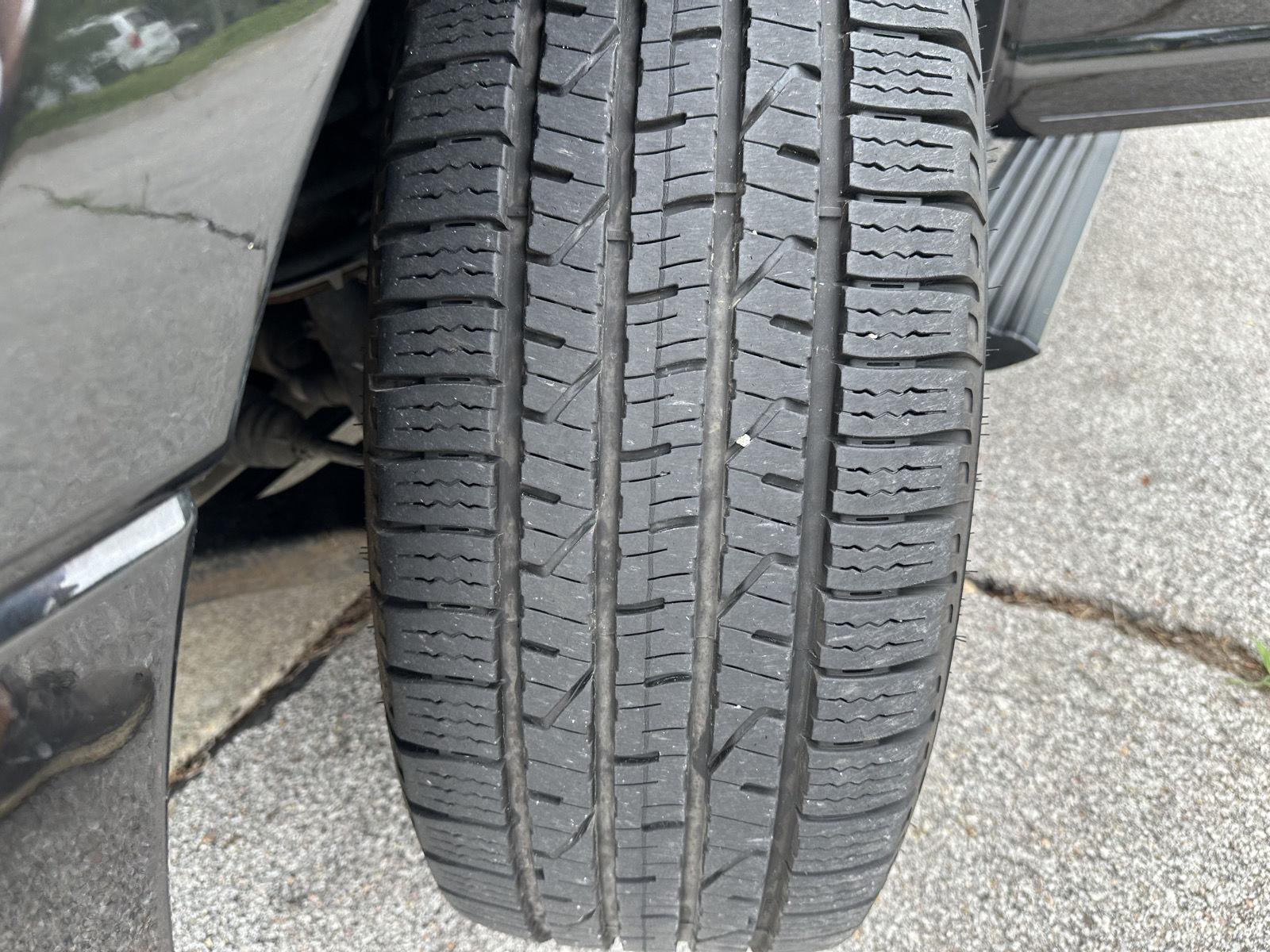Vehicle photo 11