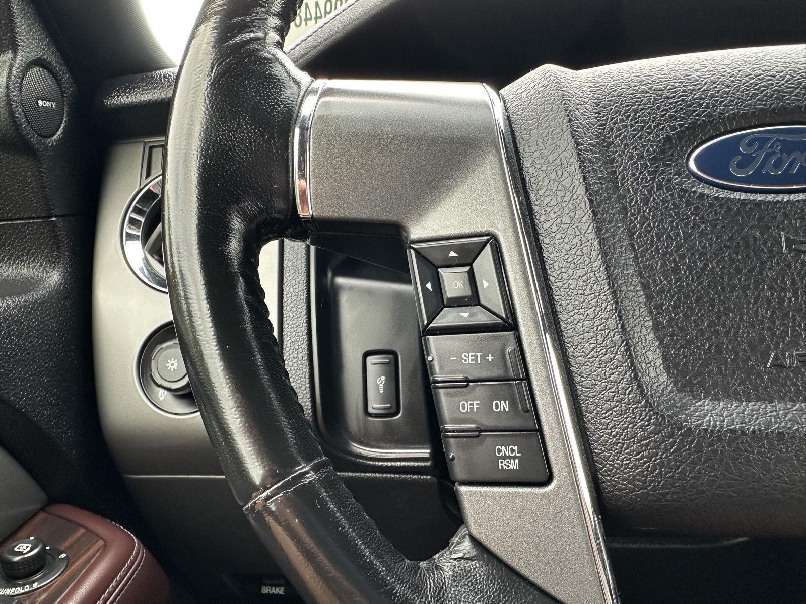 Vehicle photo 13