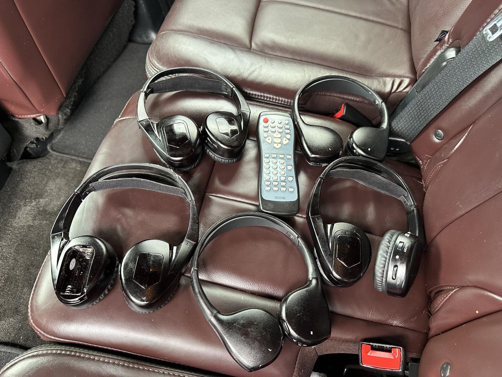 Vehicle photo 22