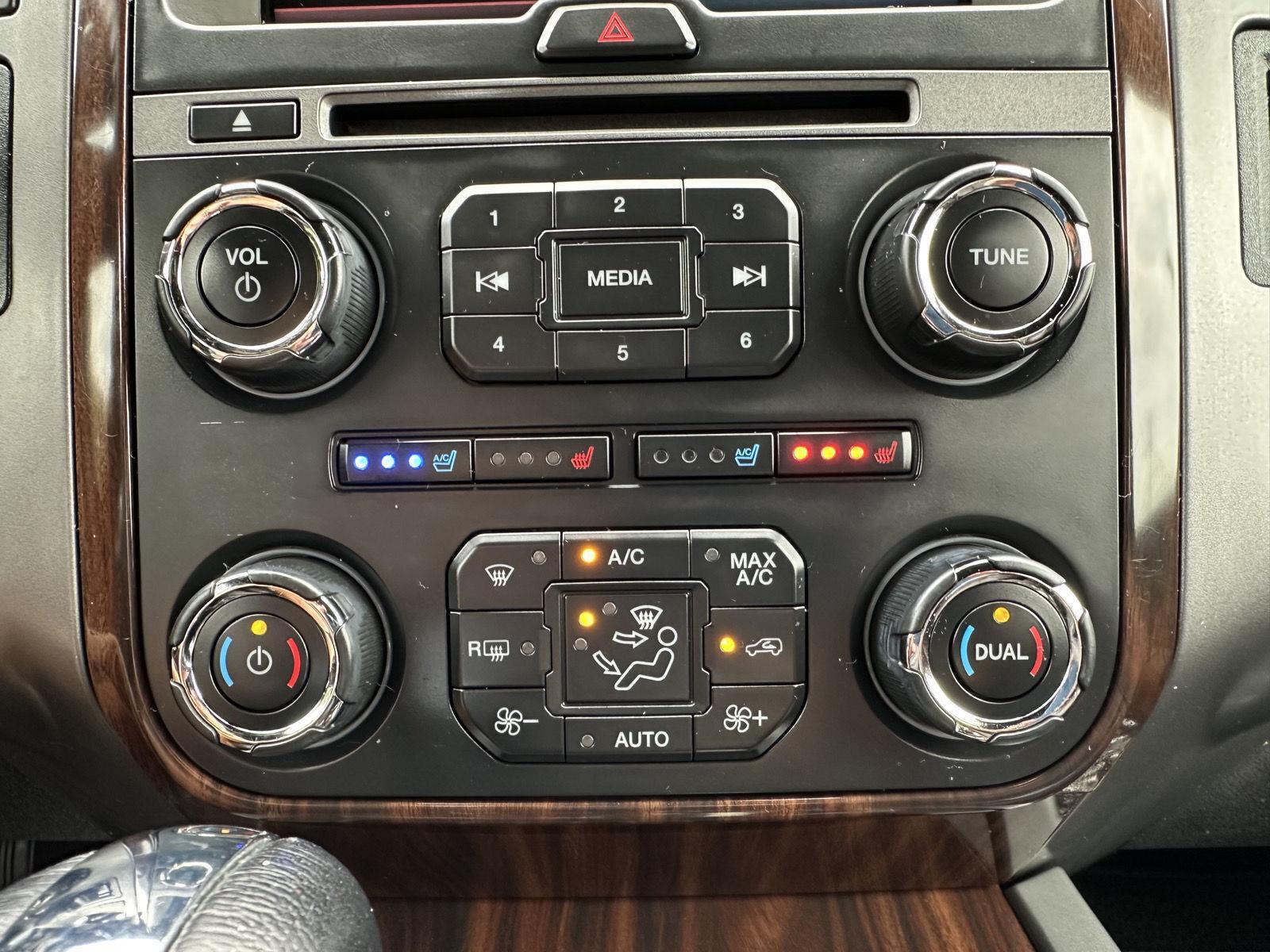 Vehicle photo 31