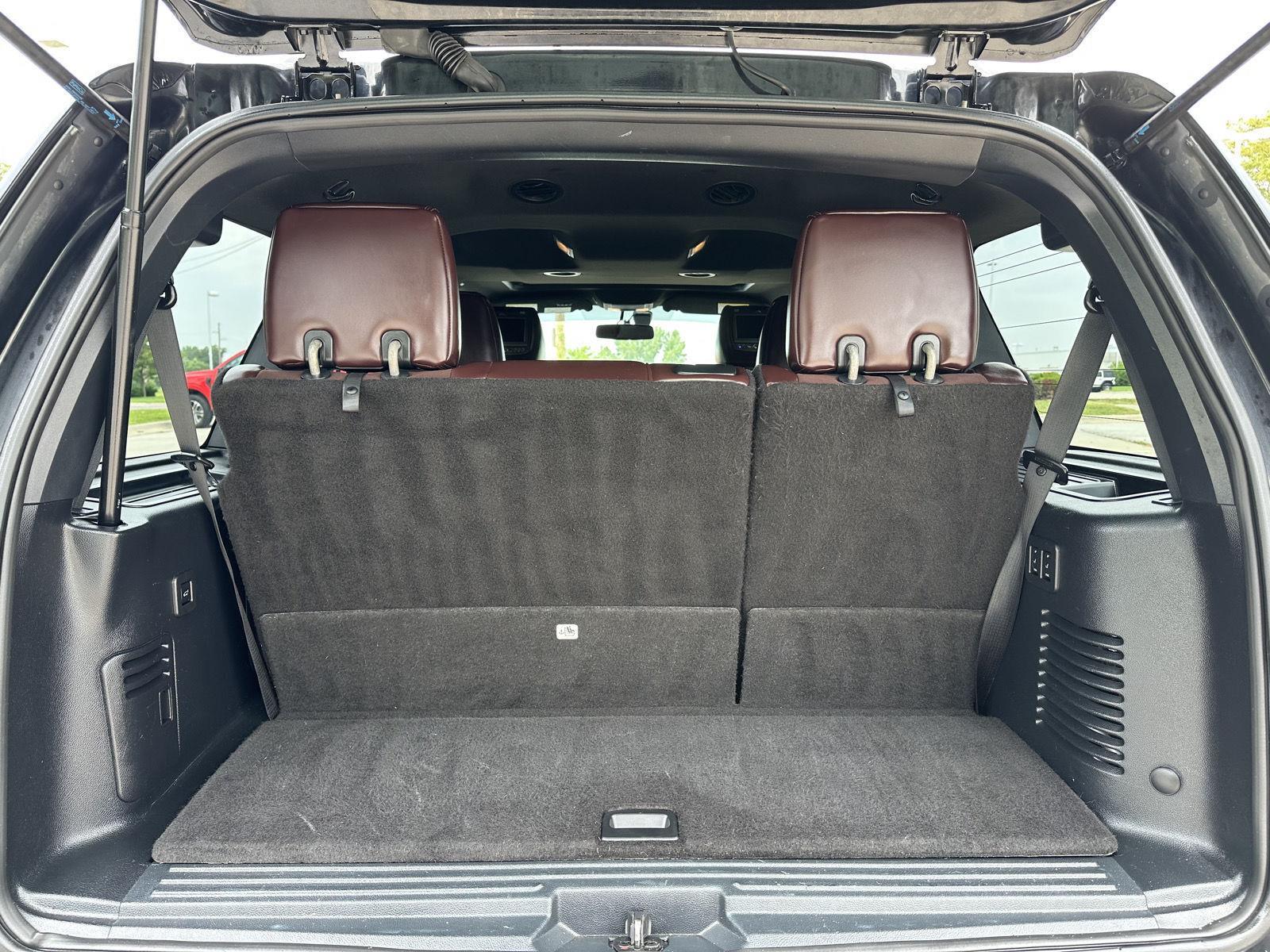 Vehicle photo 37