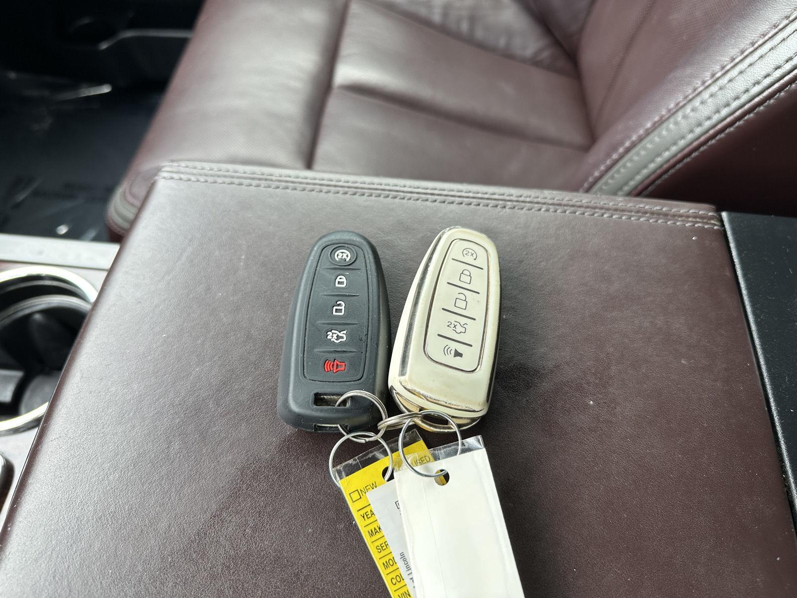 Vehicle photo 43