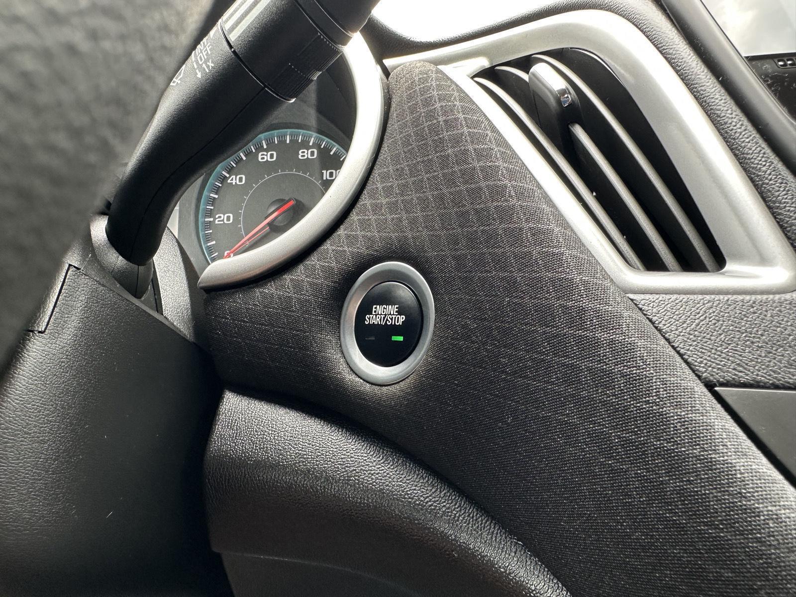 Vehicle photo 24