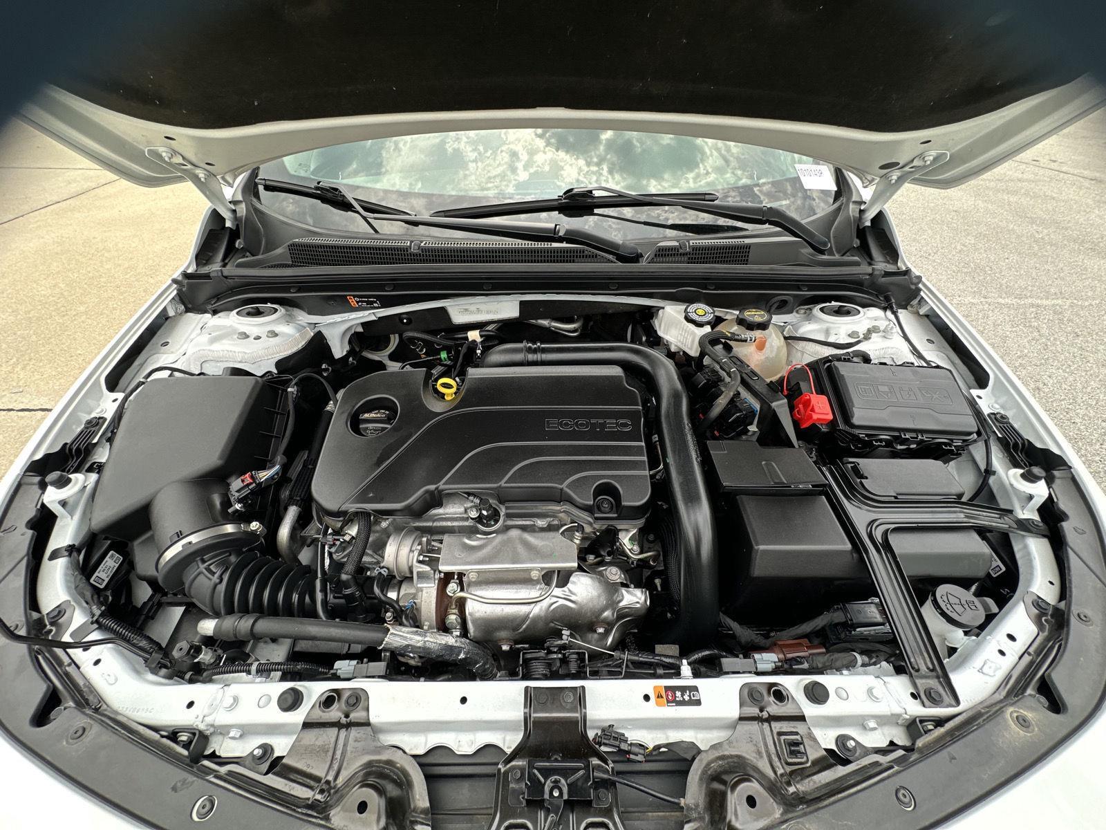 Vehicle photo 34