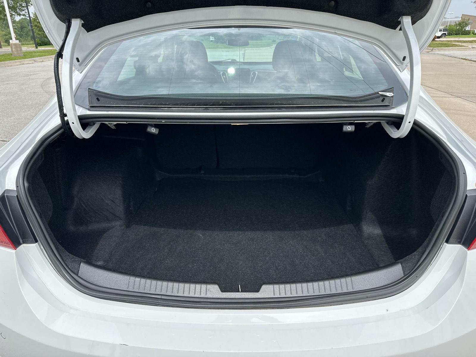 Vehicle photo 35