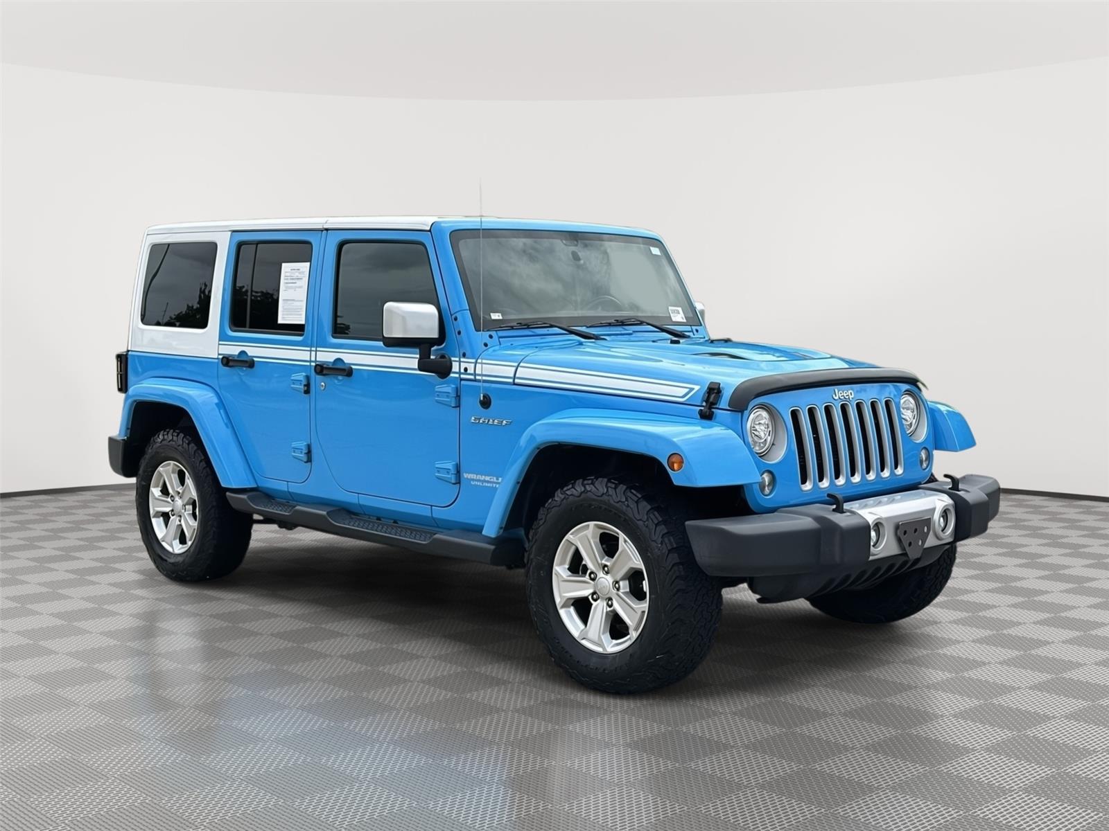 Vehicle photo 5