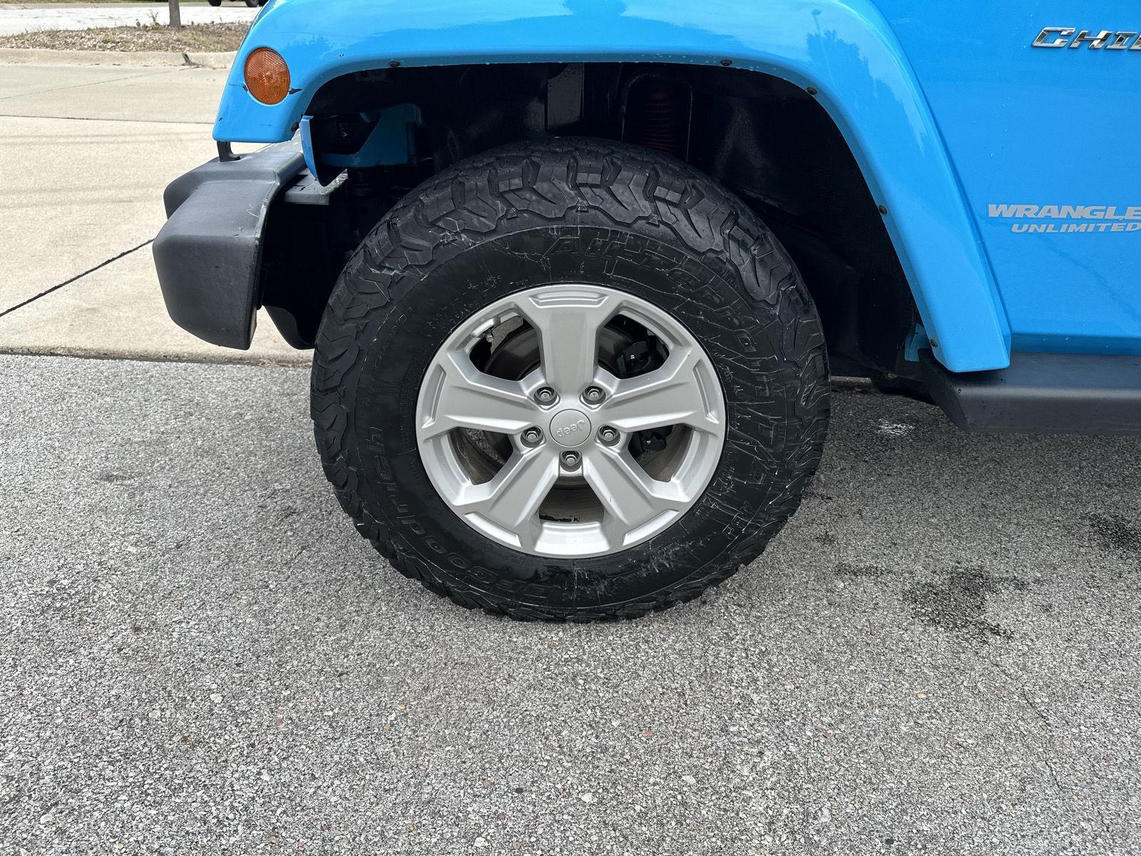 Vehicle photo 10