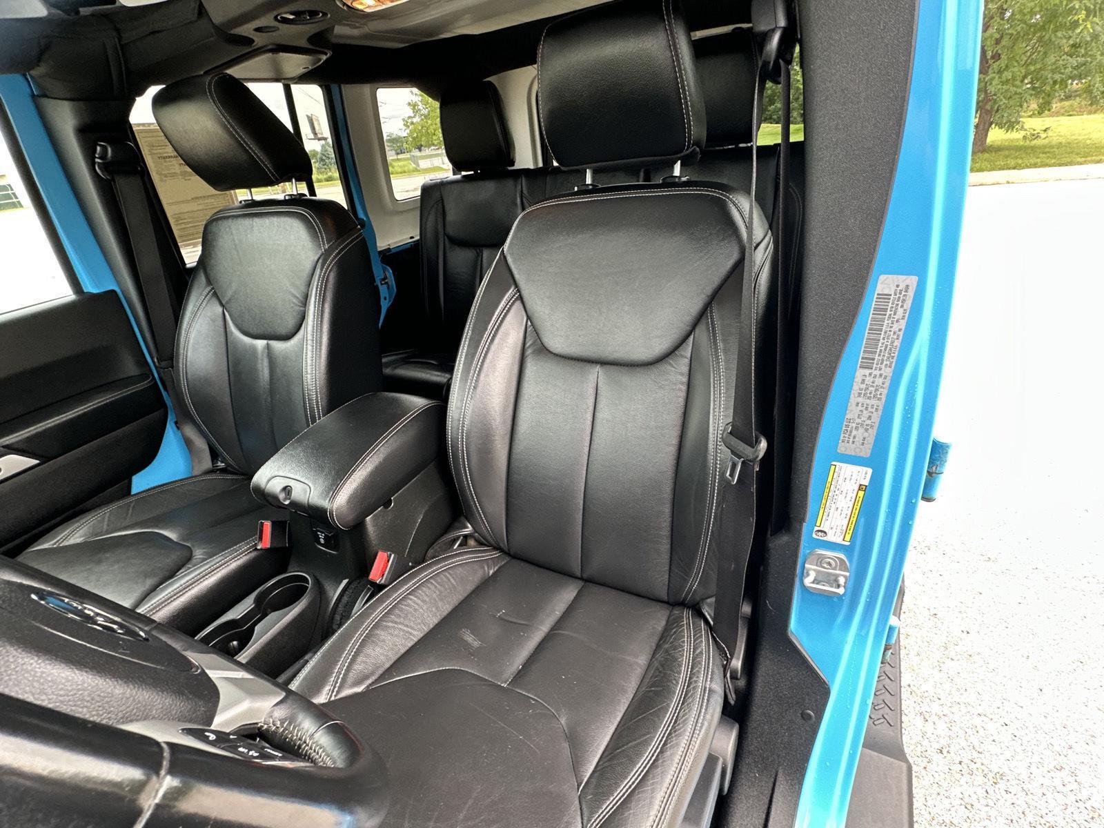 Vehicle photo 18