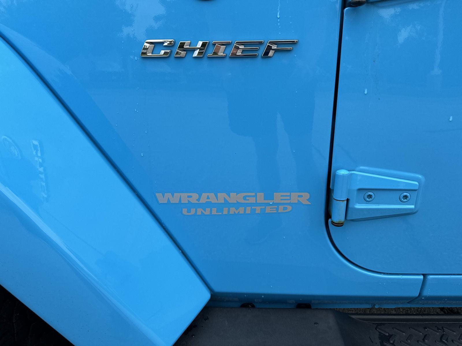 Vehicle photo 32