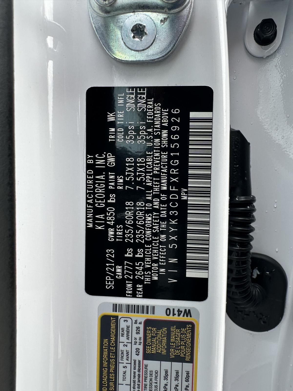 Vehicle photo 32
