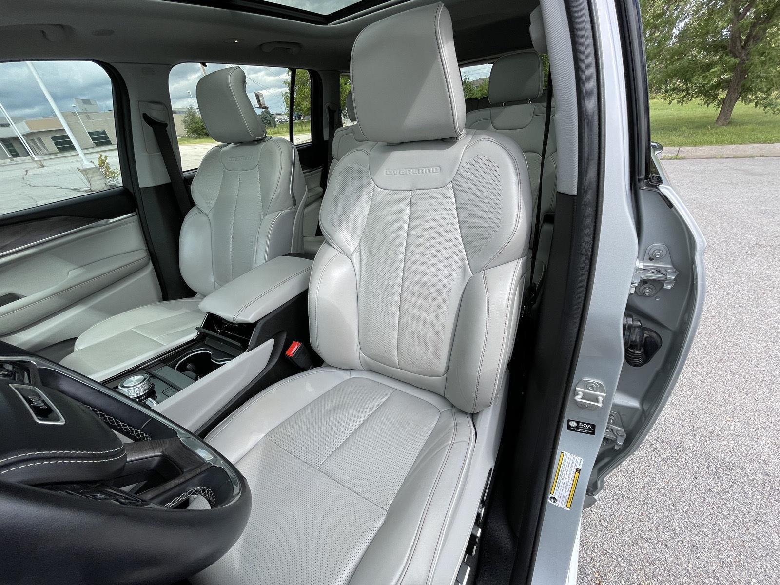 Vehicle photo 18