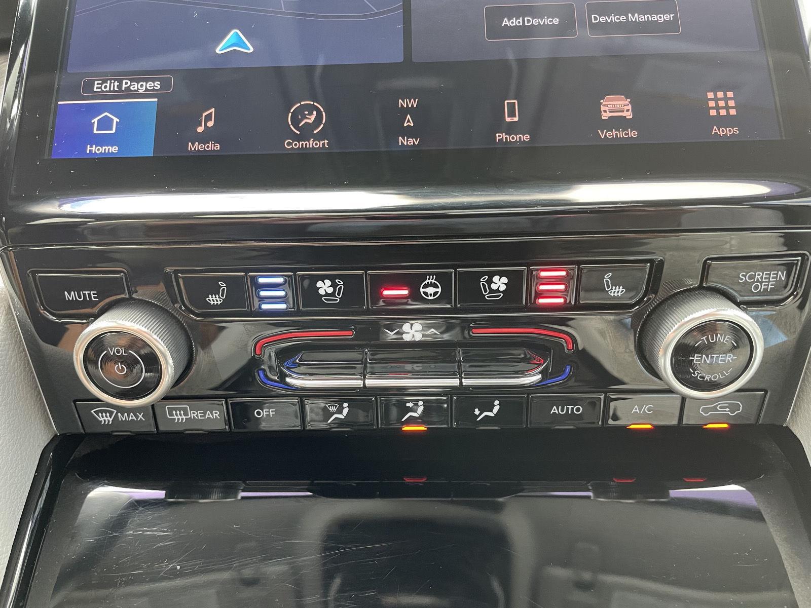 Vehicle photo 31