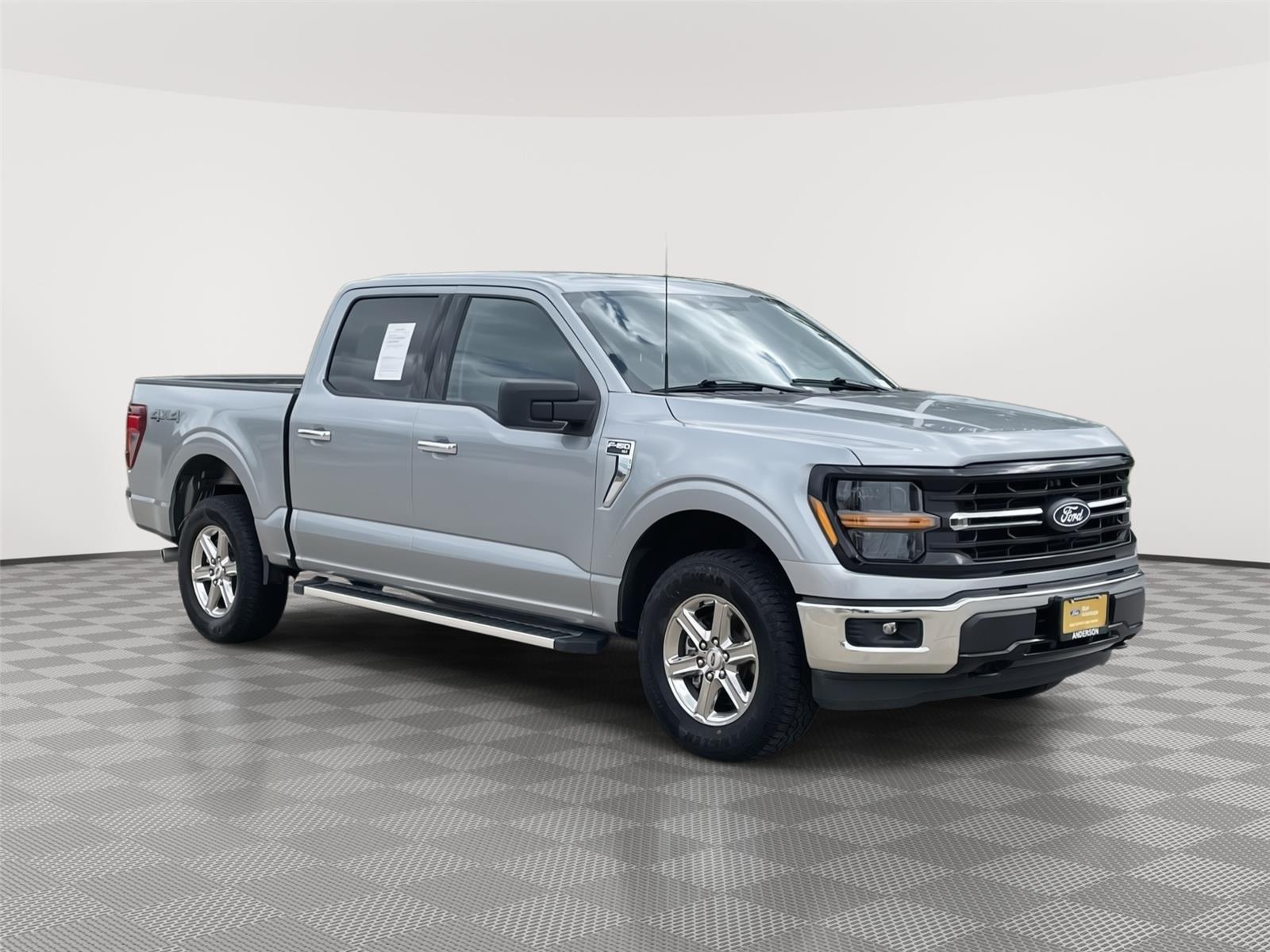 Vehicle photo 5