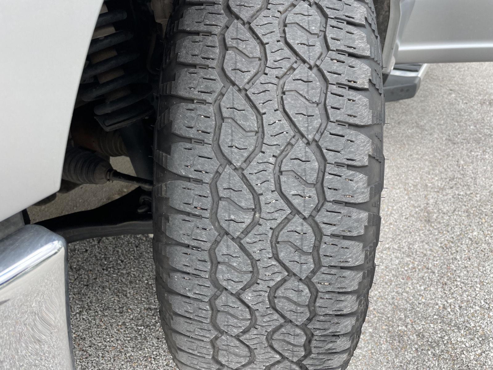 Vehicle photo 11