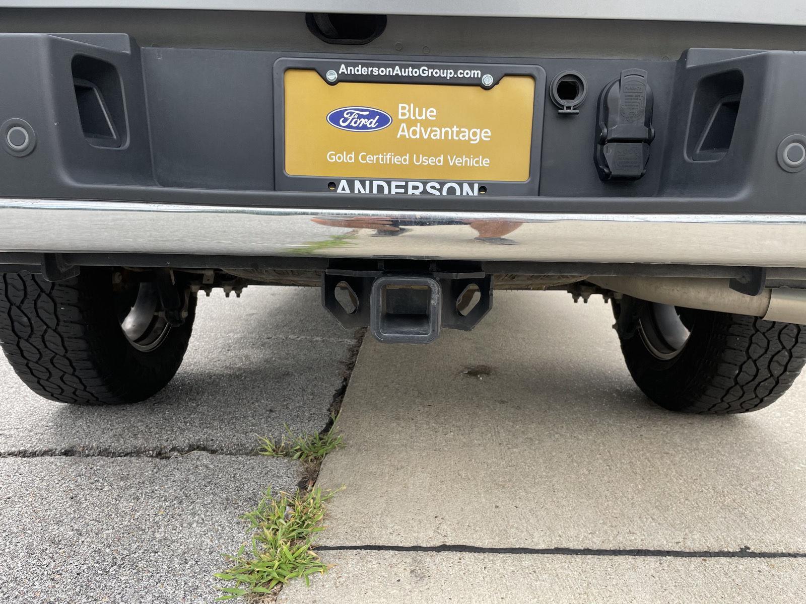 Vehicle photo 34