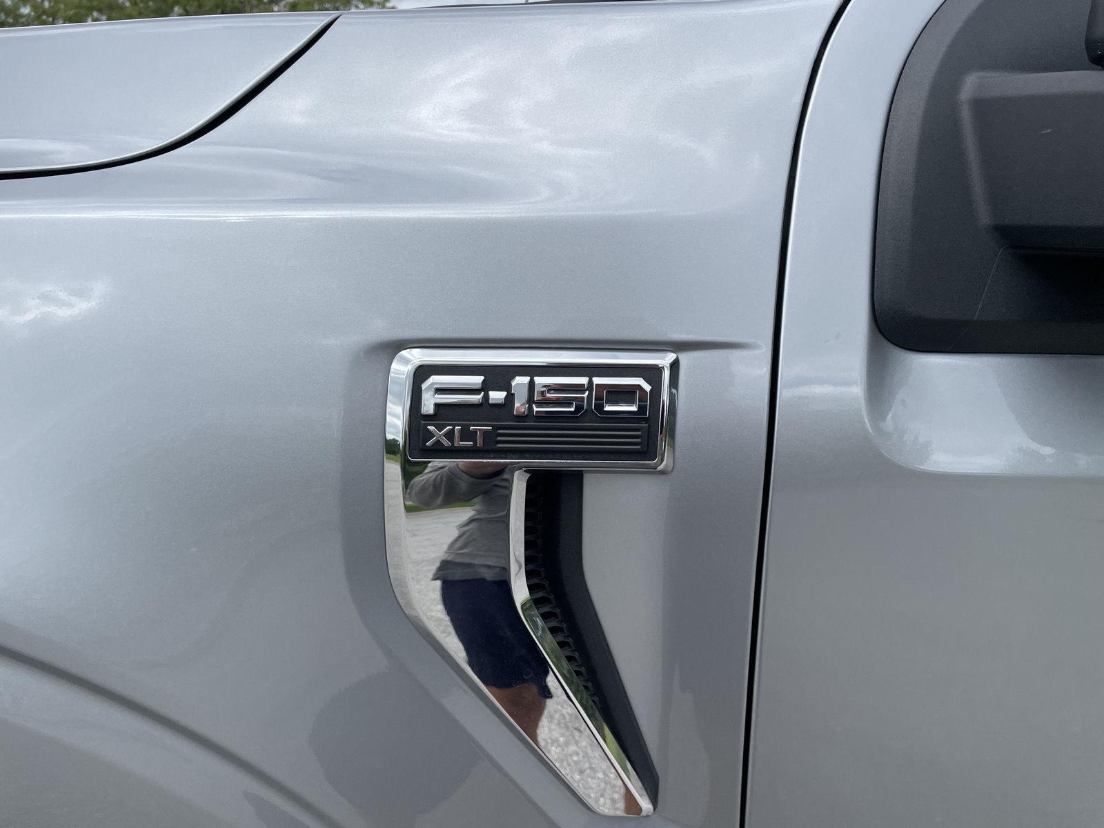 Vehicle photo 35