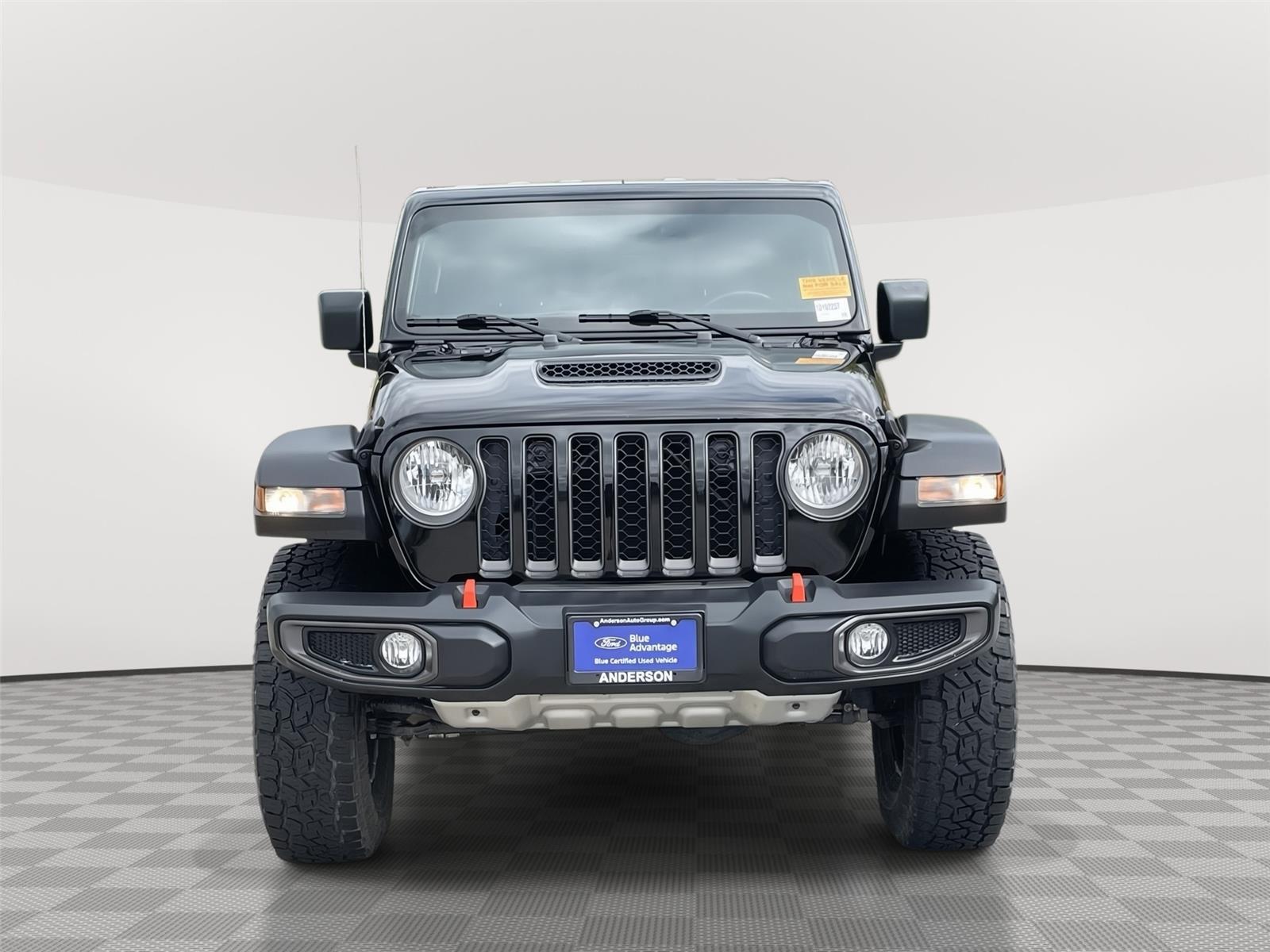 Vehicle photo 4