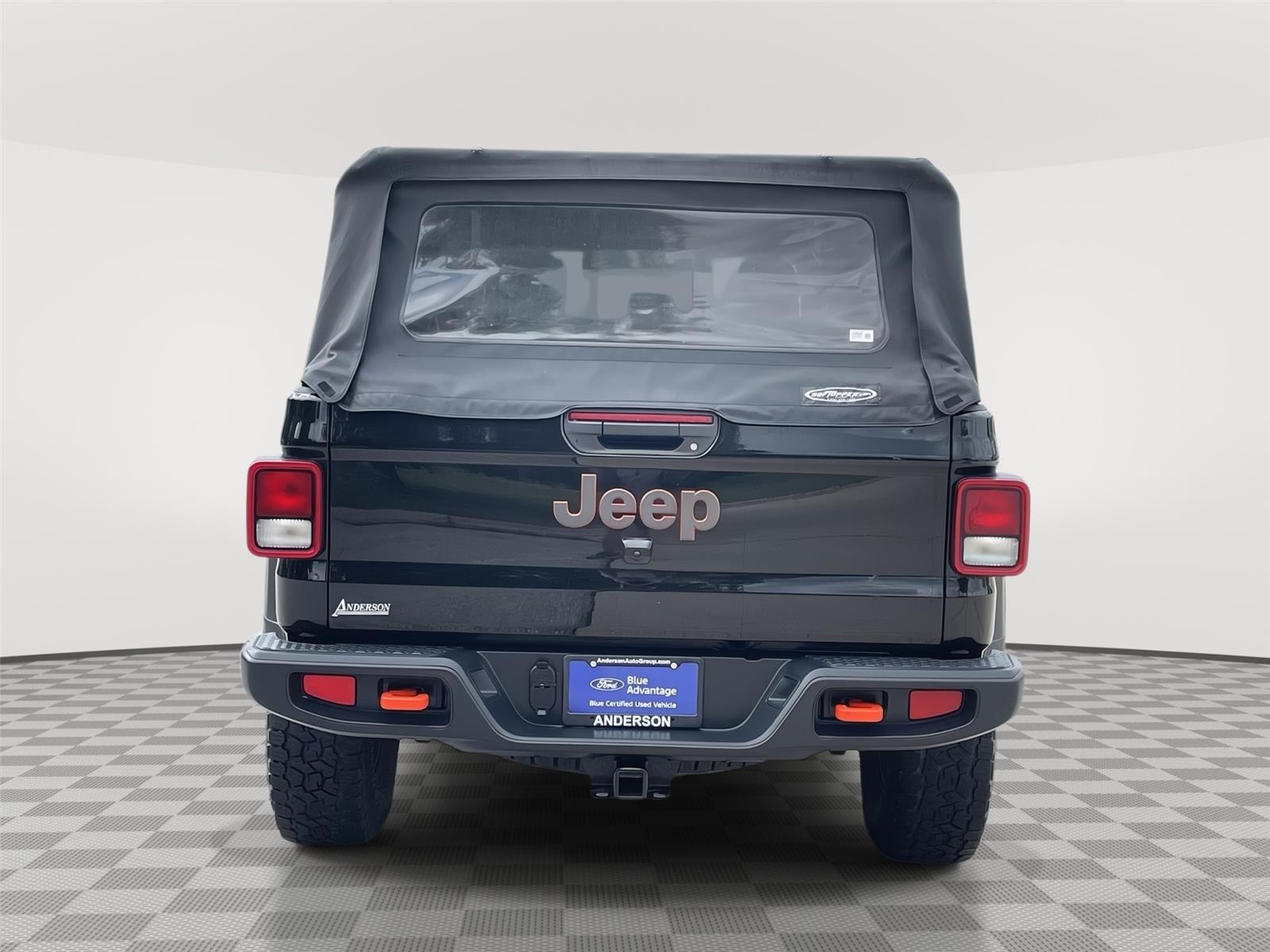 Vehicle photo 8