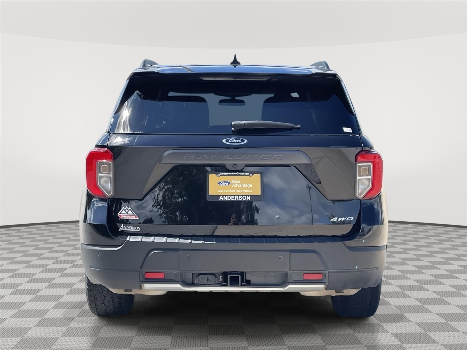 Vehicle photo 8