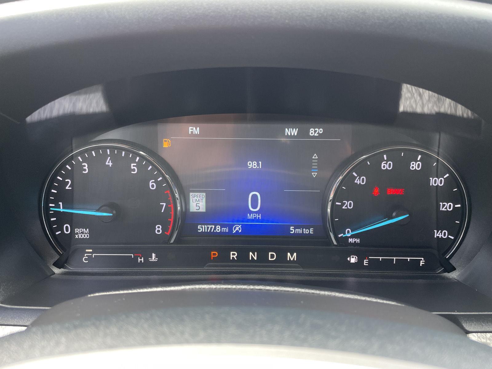 Vehicle photo 15