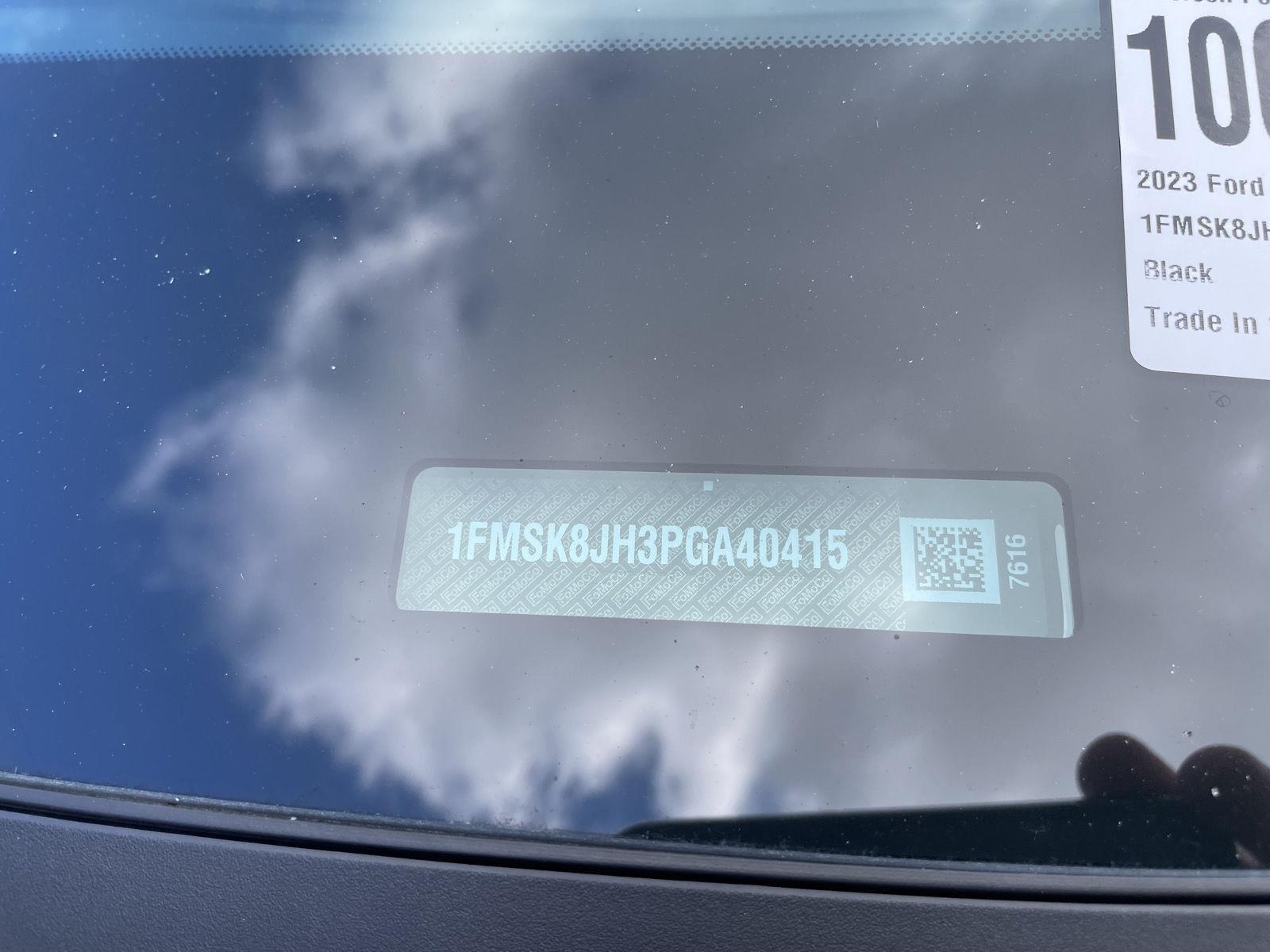 Vehicle photo 34