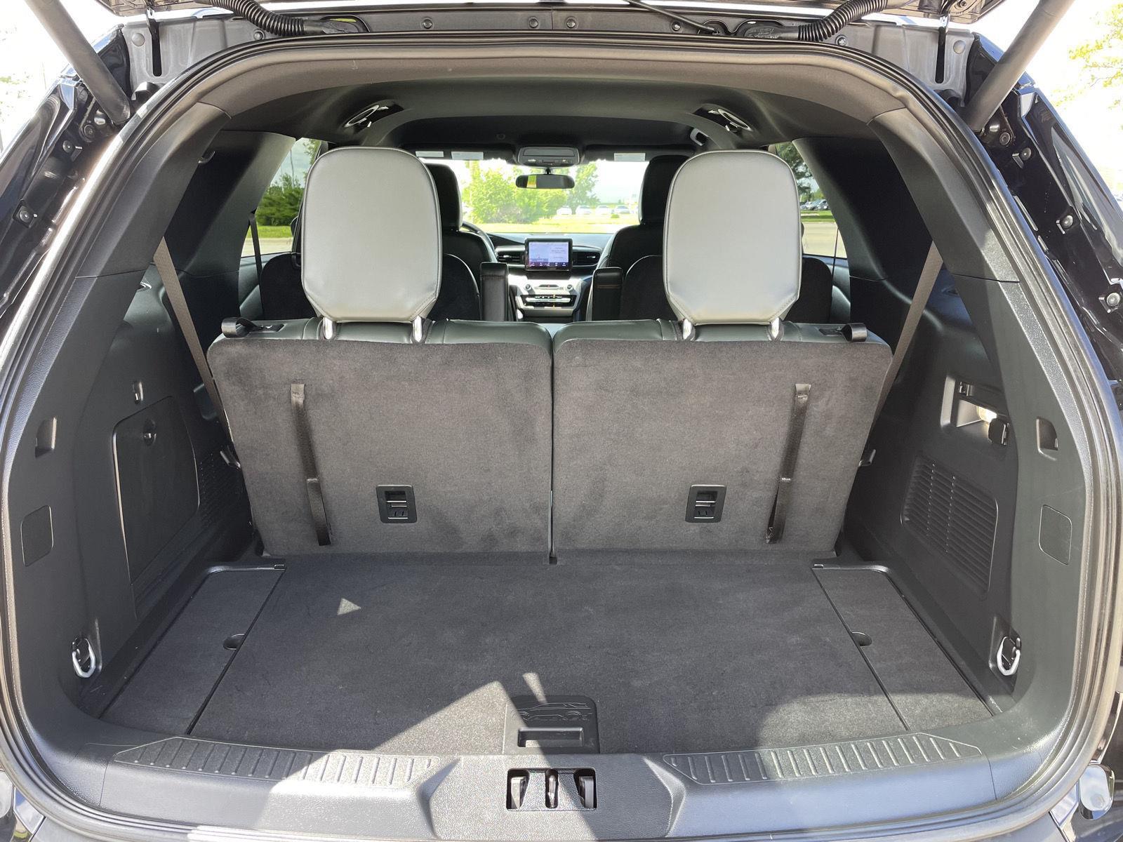 Vehicle photo 36