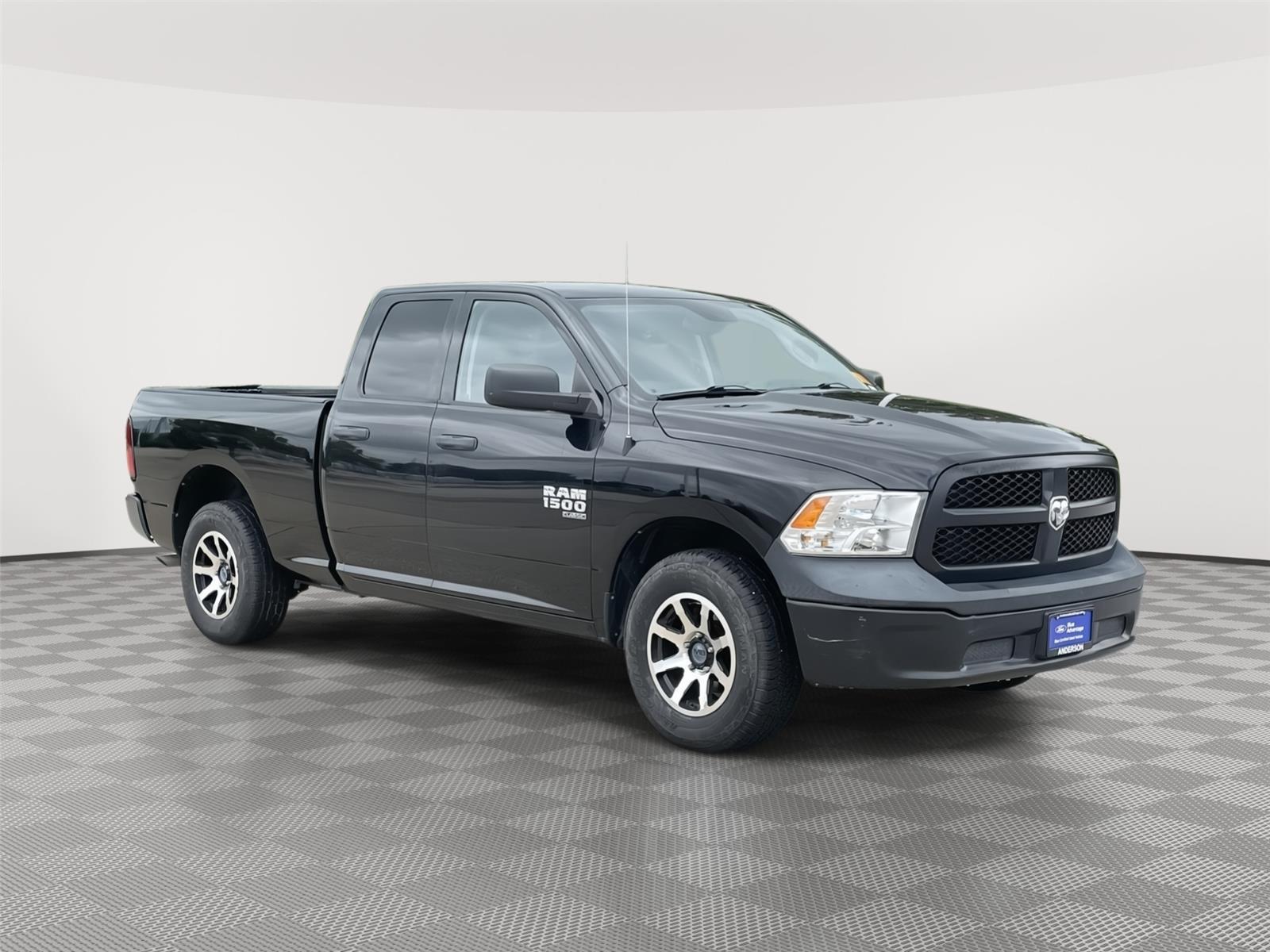 Vehicle photo 5