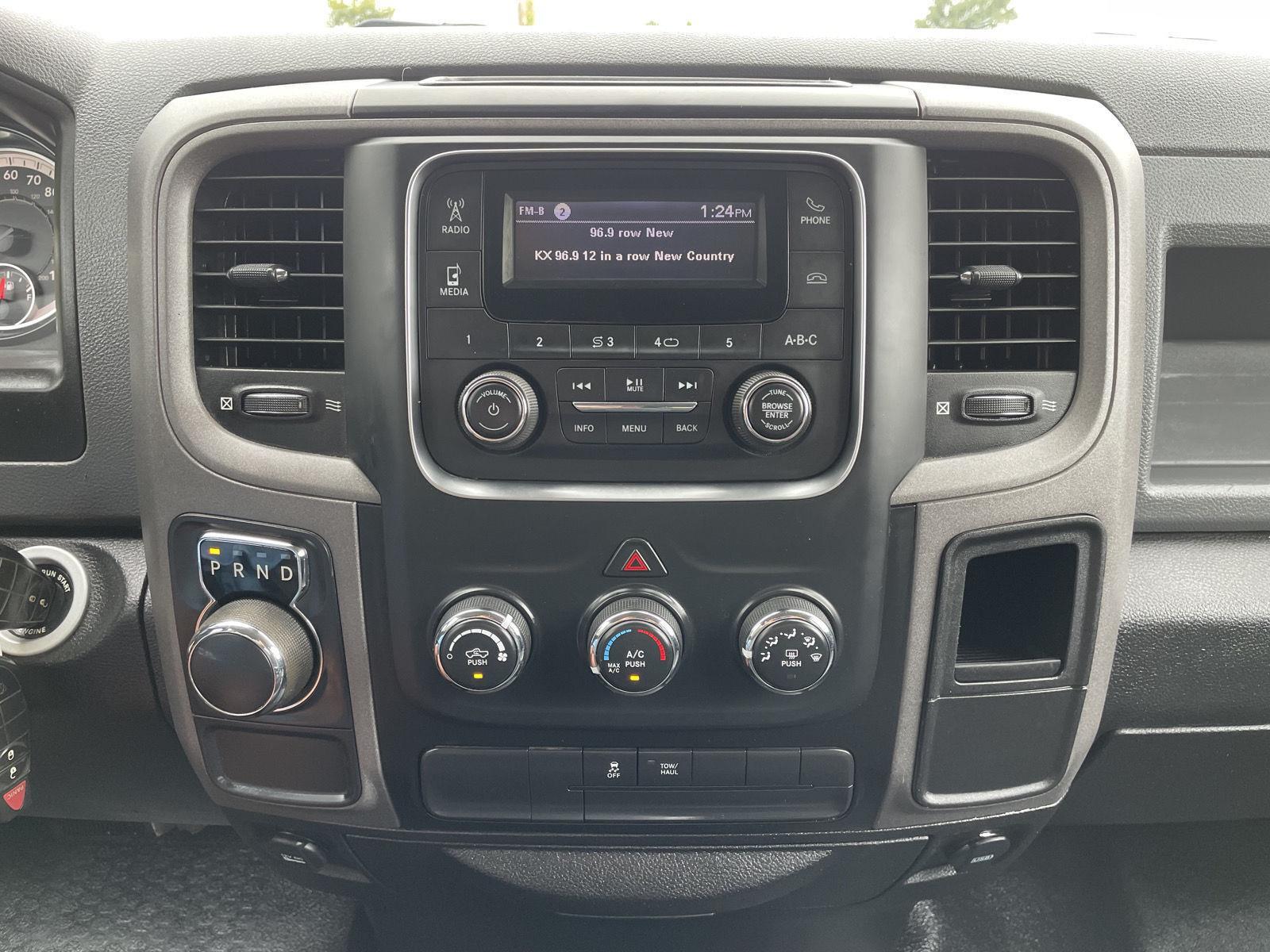 Vehicle photo 21