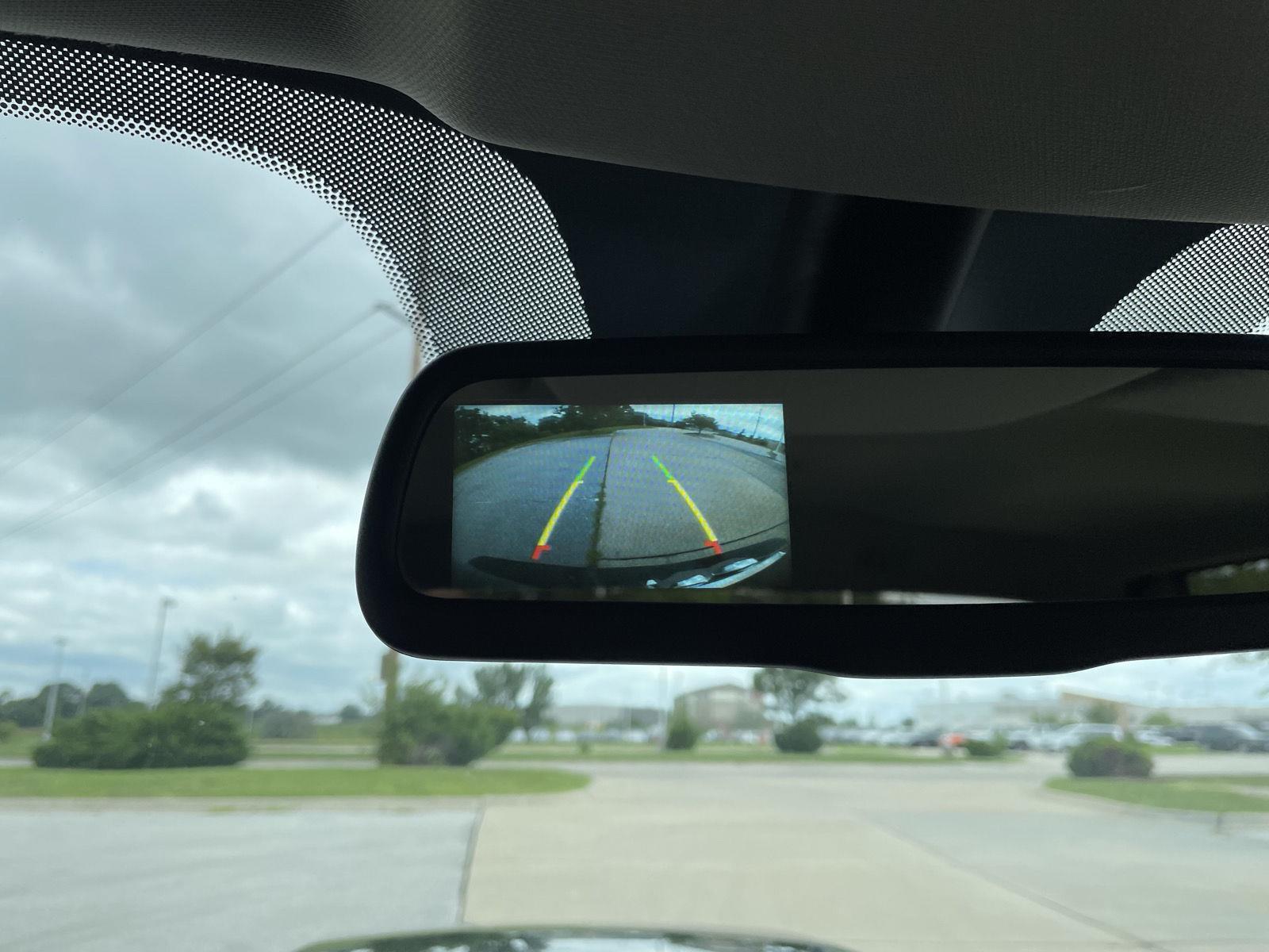 Vehicle photo 22