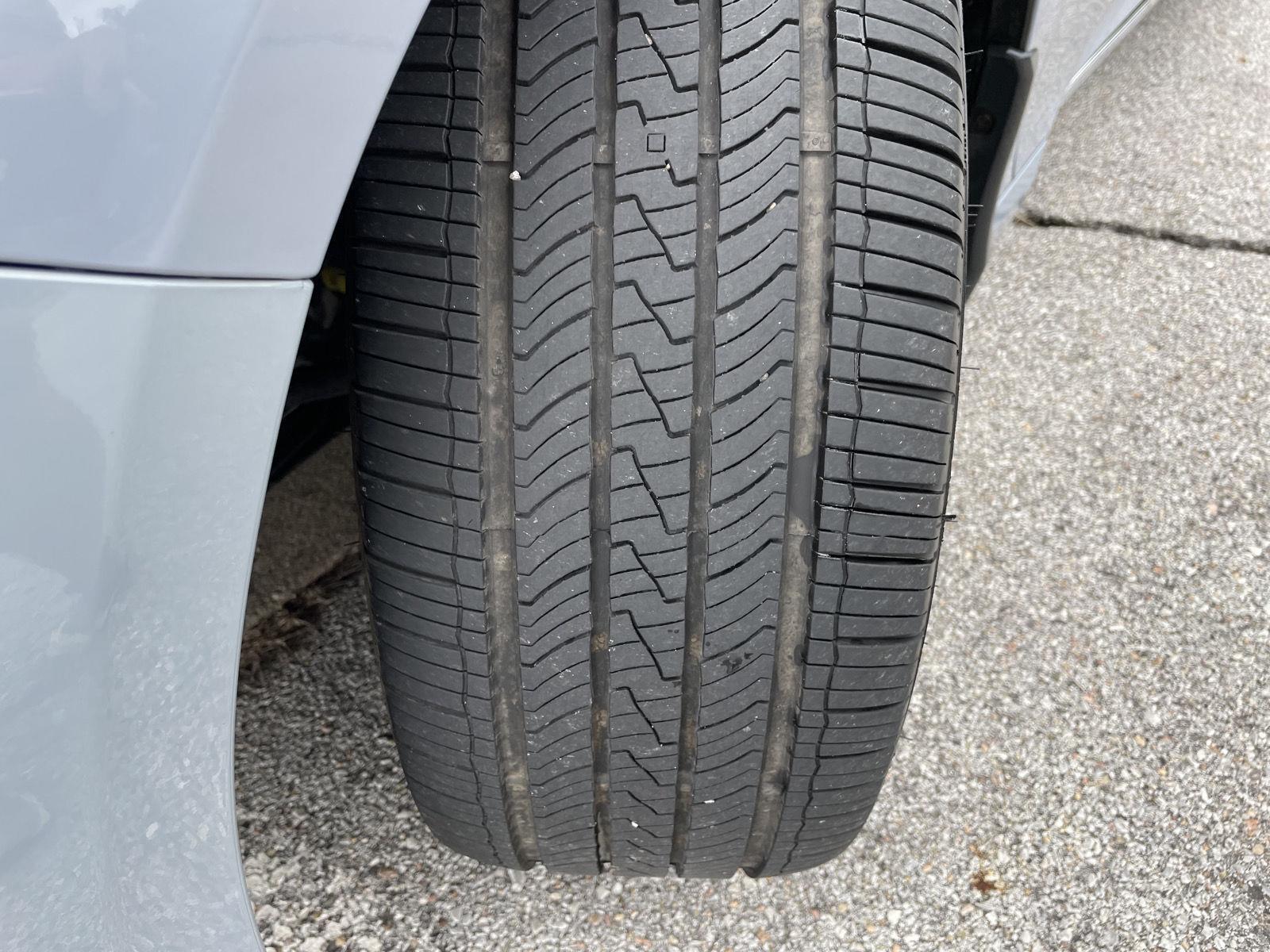 Vehicle photo 11