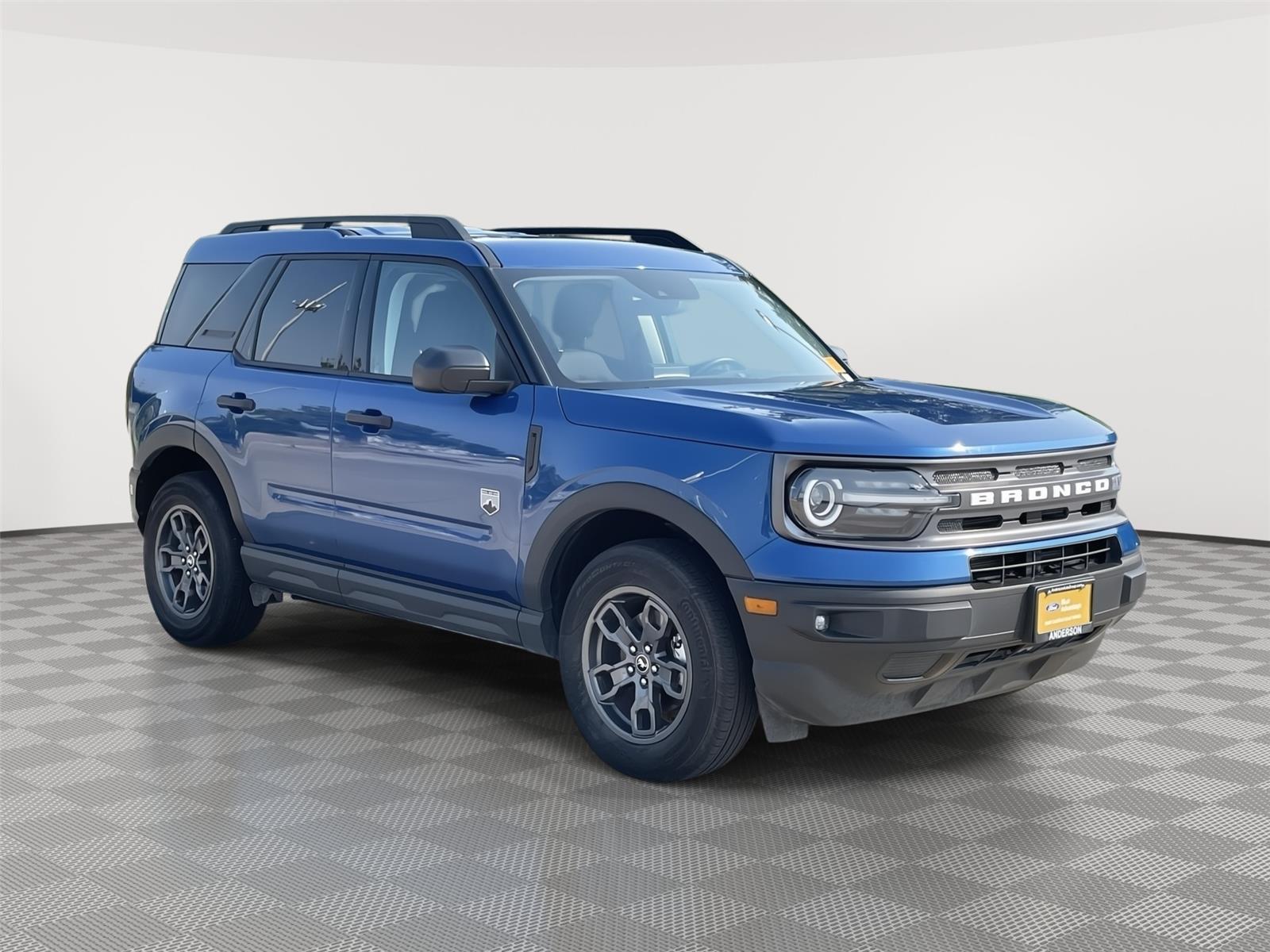 Vehicle photo 5