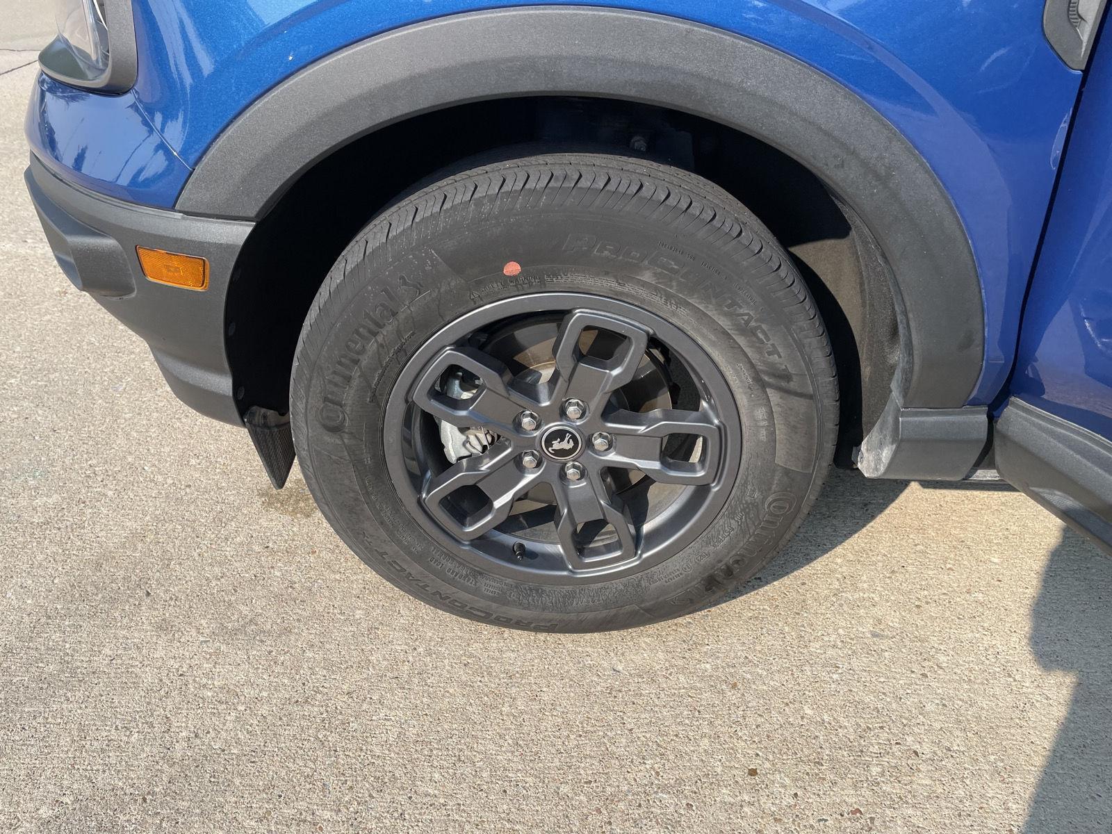 Vehicle photo 10