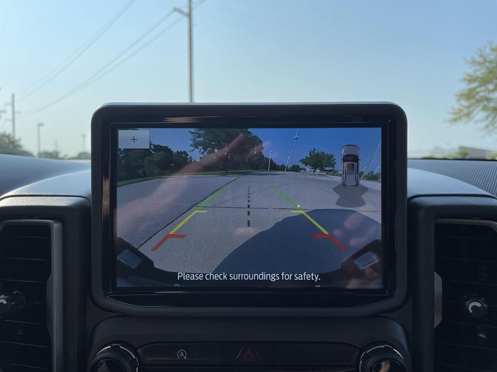 Vehicle photo 22