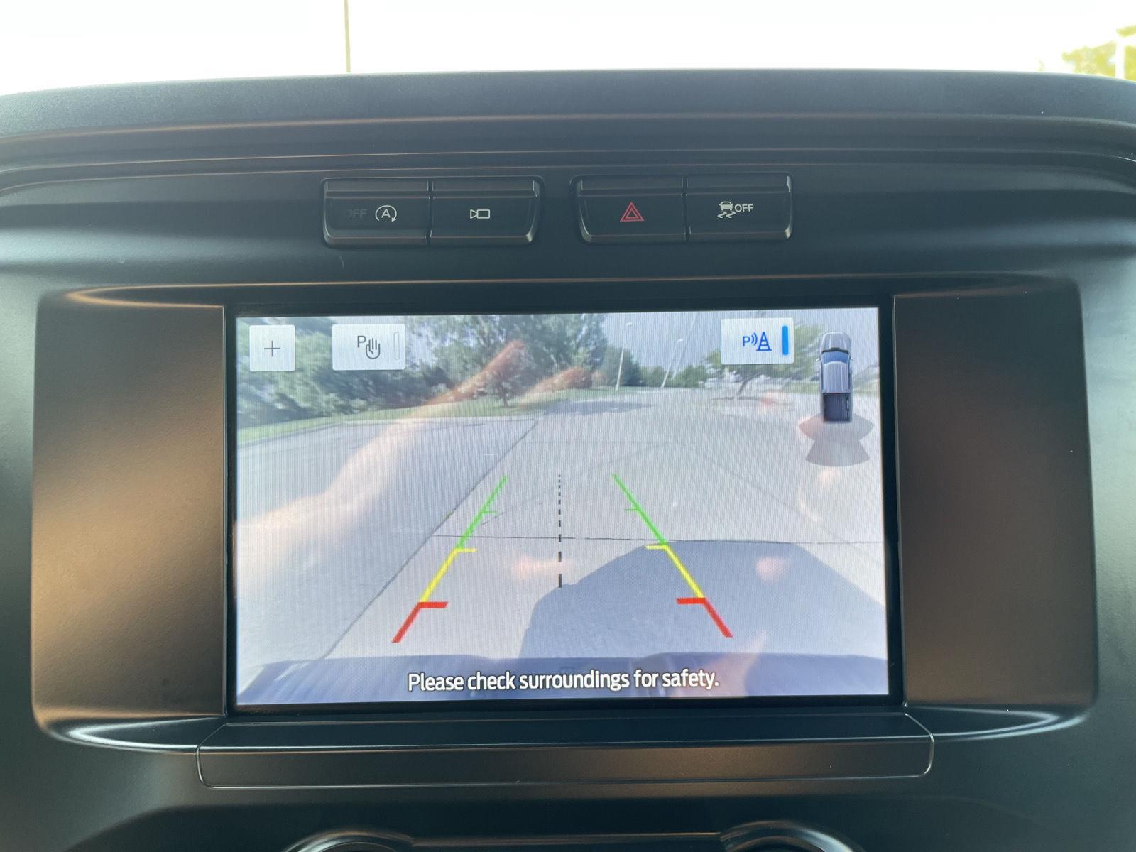 Vehicle photo 22
