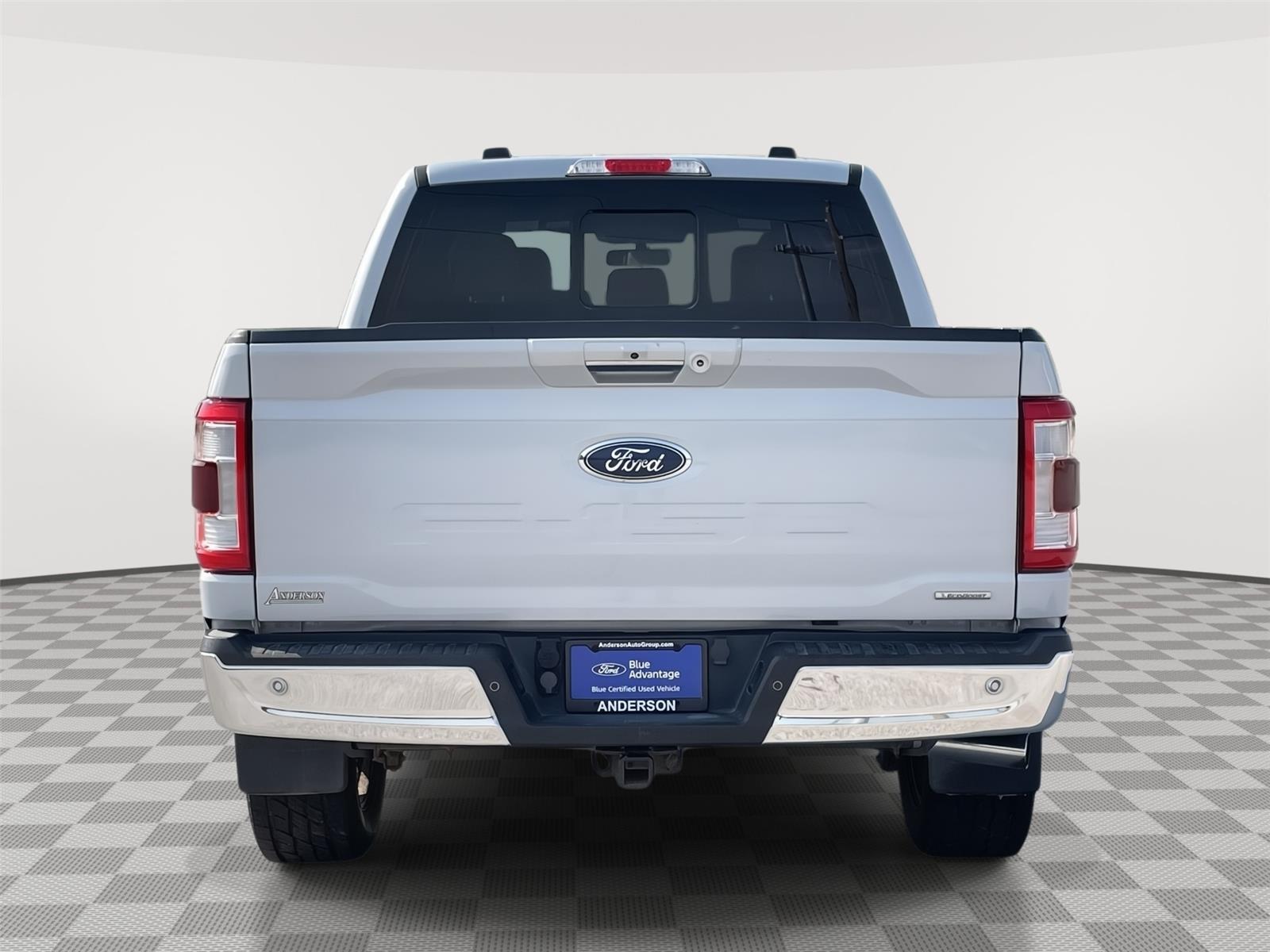 Vehicle photo 8