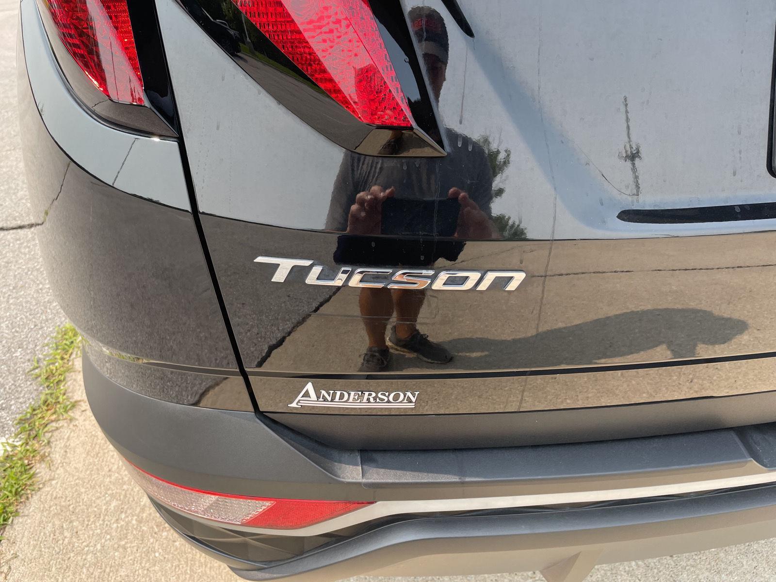 Vehicle photo 37