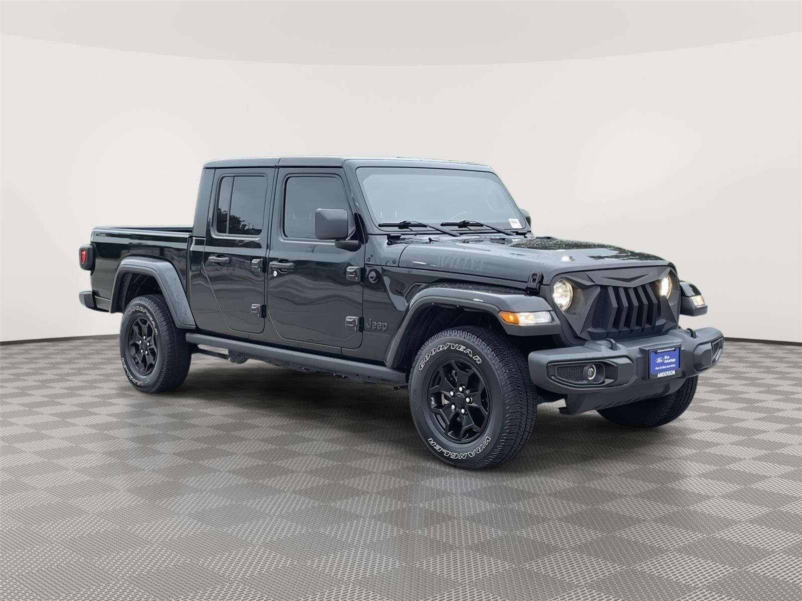 Vehicle photo 5