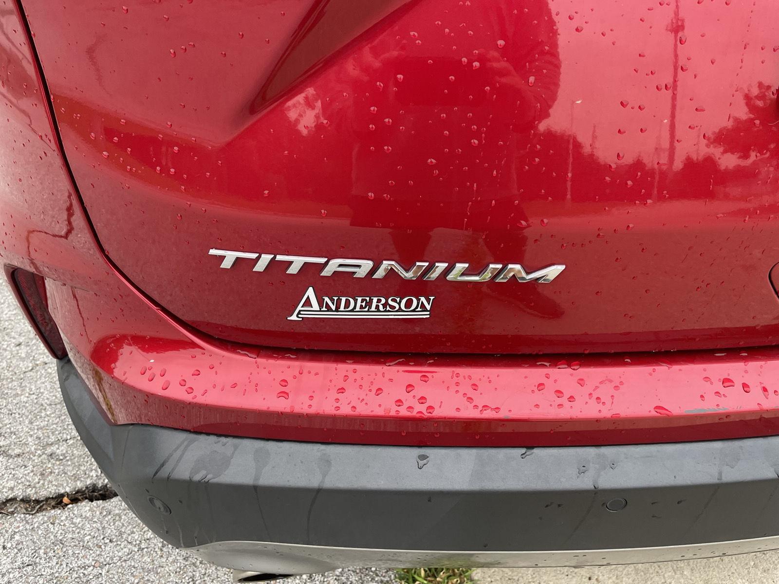 Vehicle photo 37