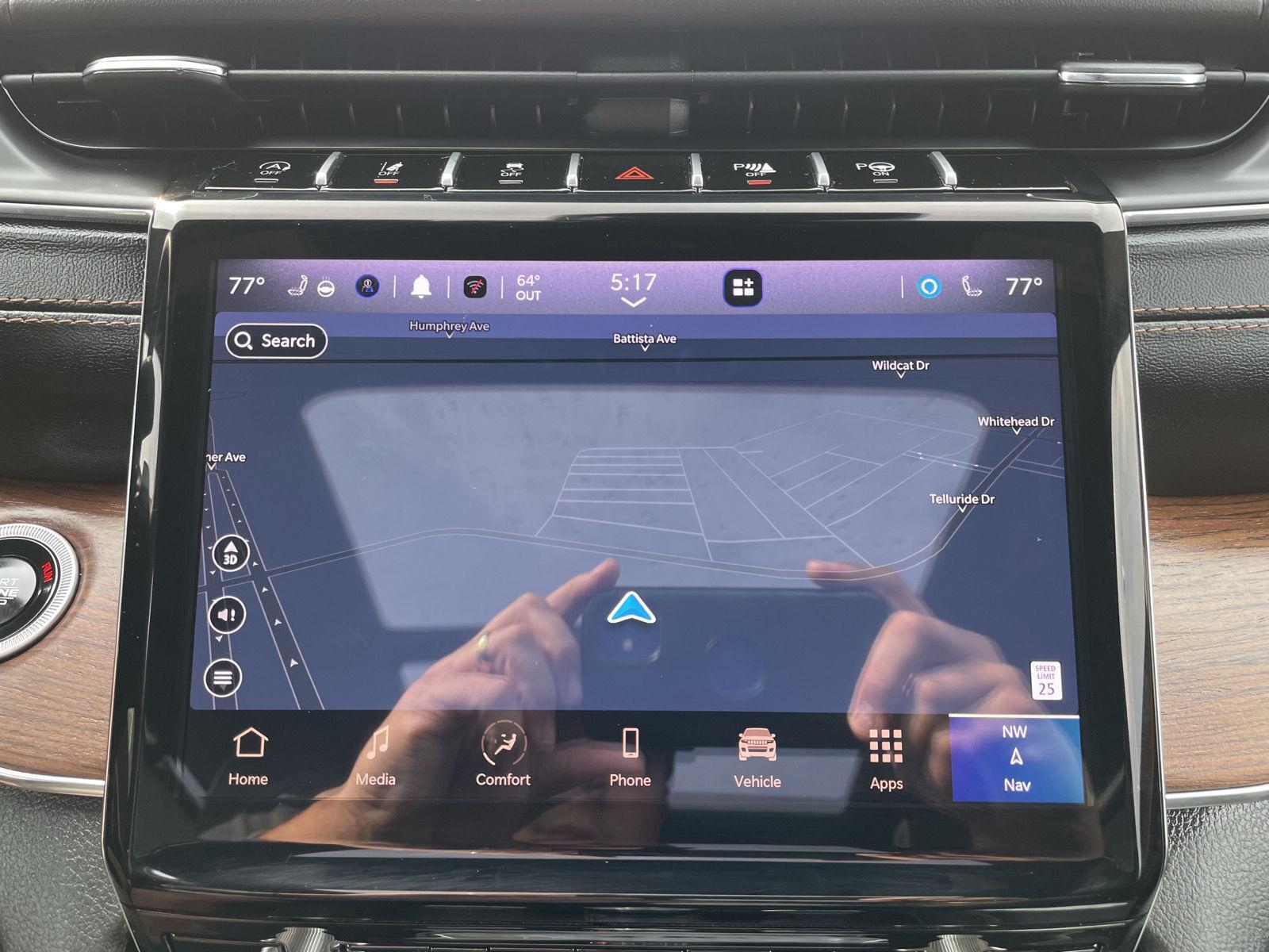 Vehicle photo 29