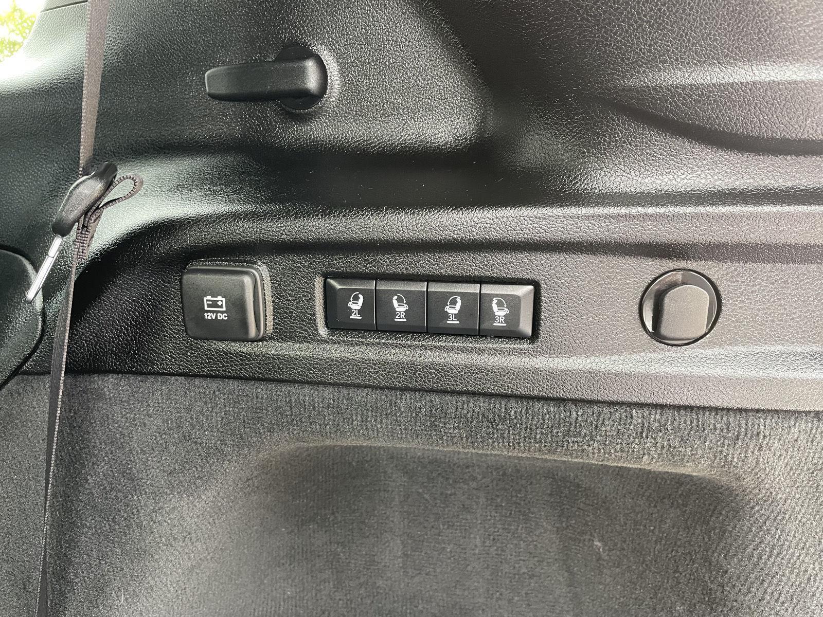 Vehicle photo 42