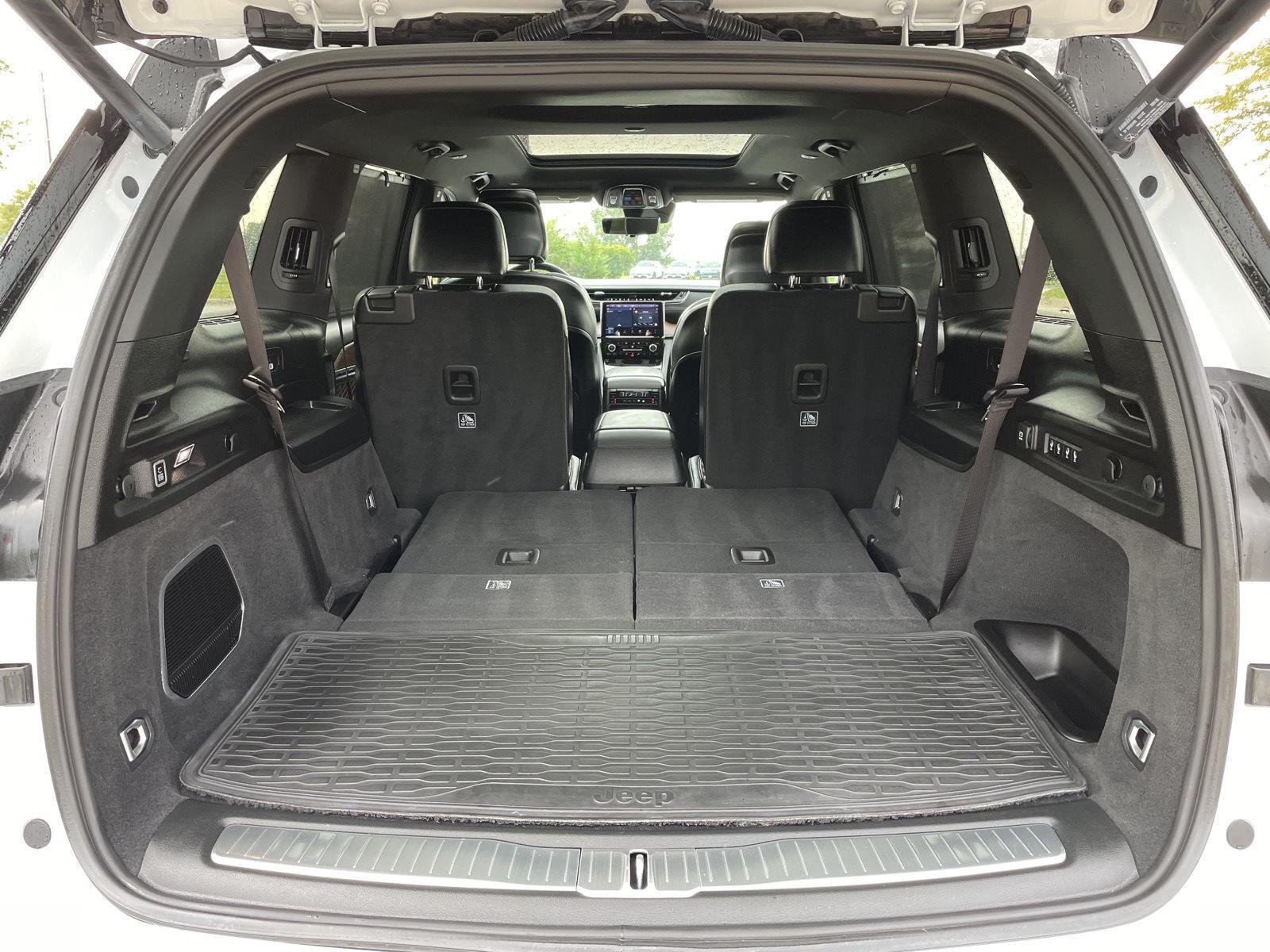 Vehicle photo 43