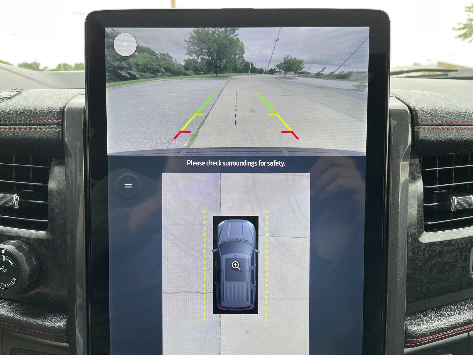 Vehicle photo 27